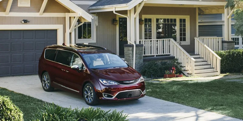 2018 Chrysler Pacifica for Sale in Cincinnati, OH - Beechmont Ford