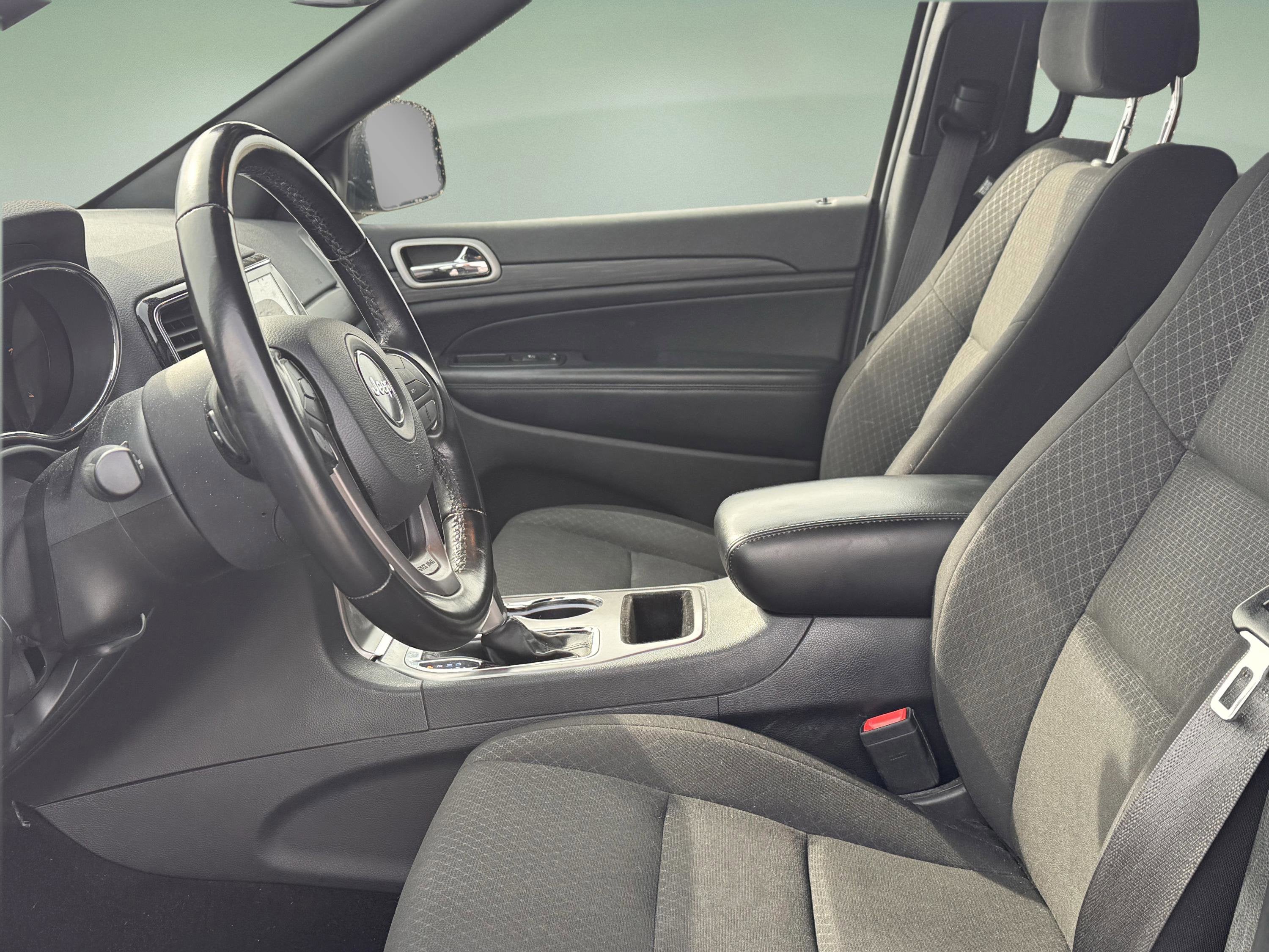 2020 Jeep Grand Cherokee Laredo E