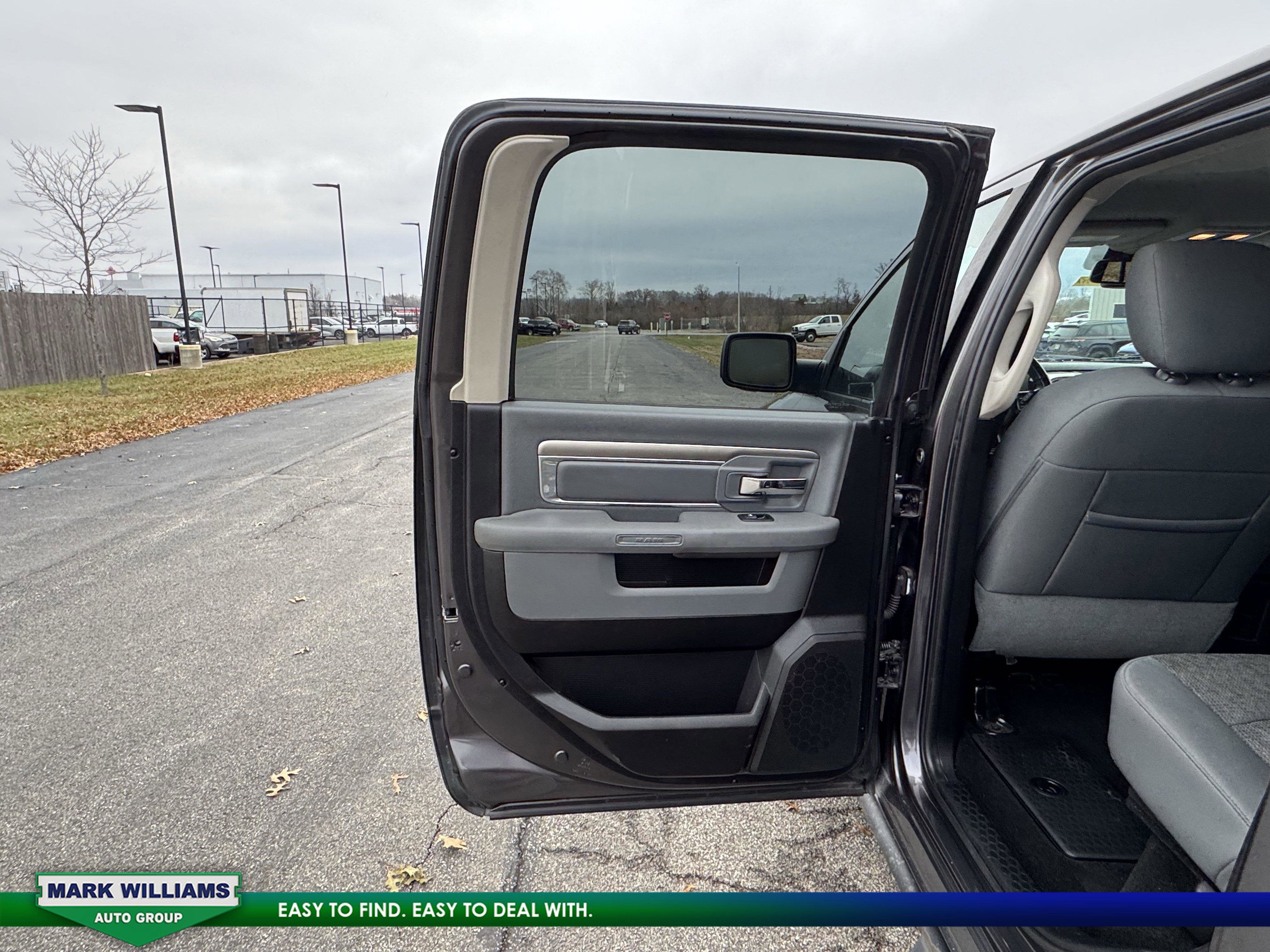 2016 RAM 1500 Big Horn