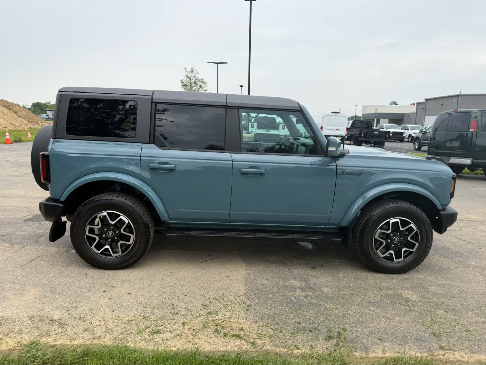 2022 Ford Bronco Outer Banks
