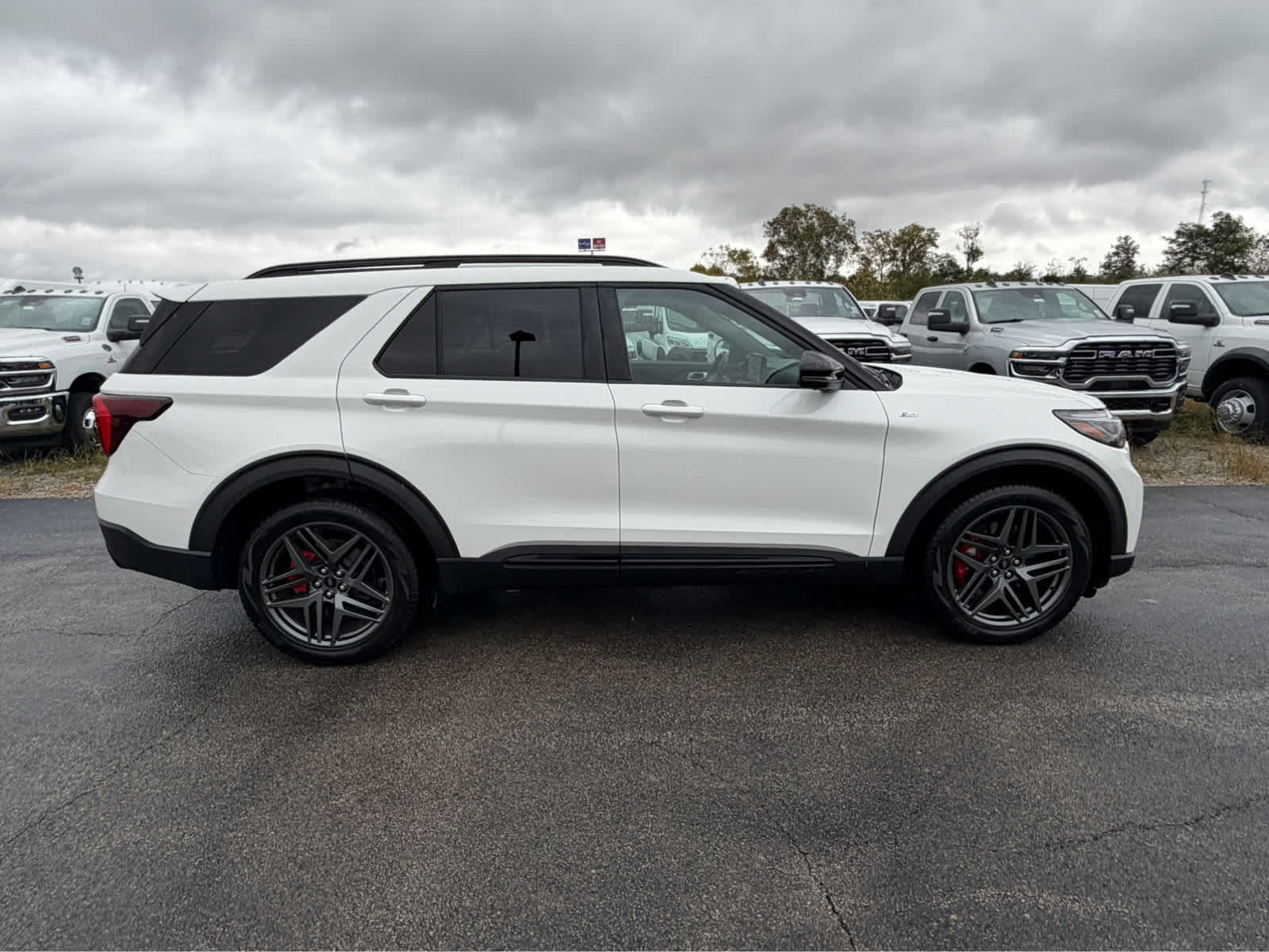 2026 Ford Explorer ST-Line