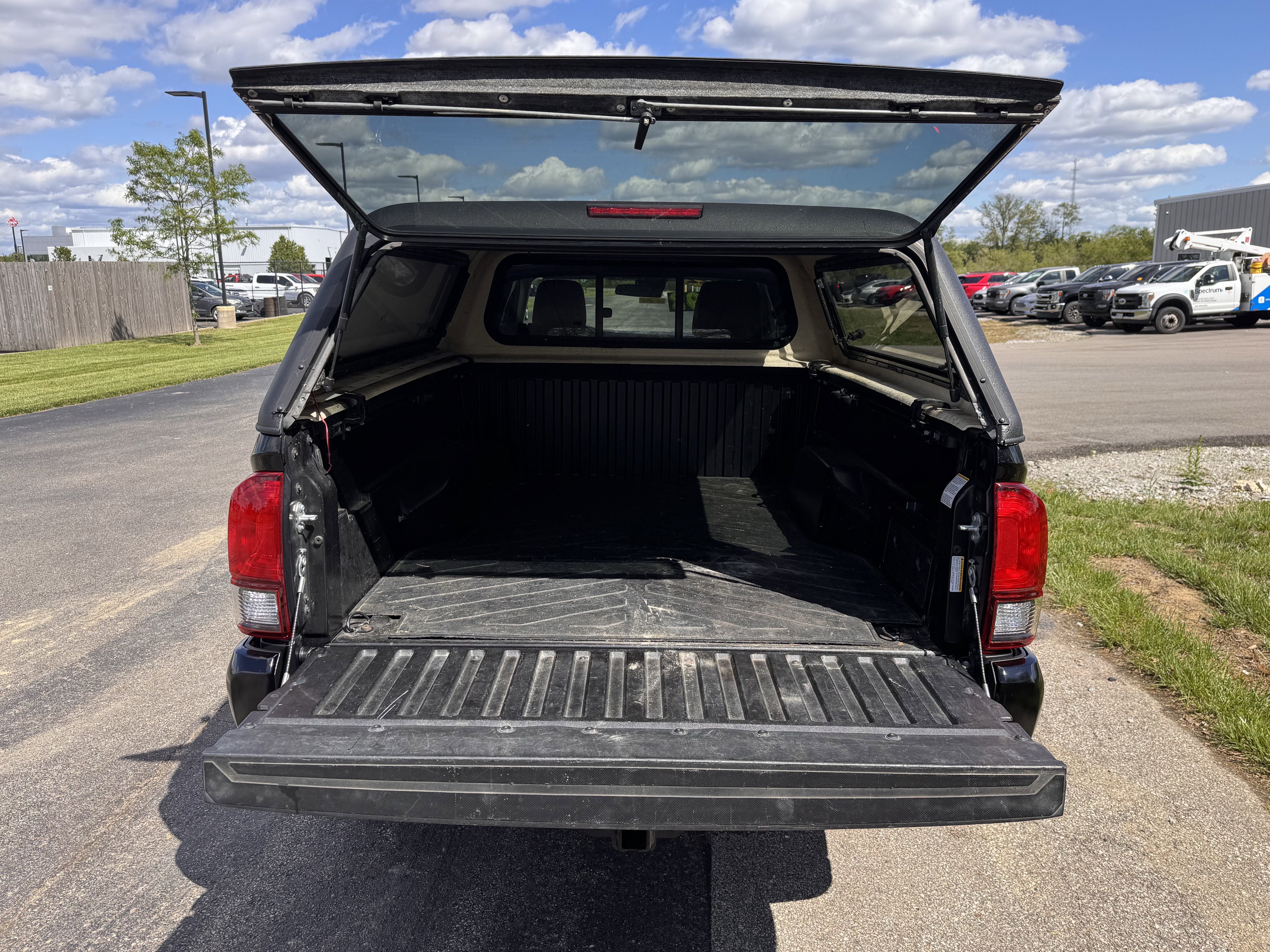 2022 Toyota Tacoma SR V6