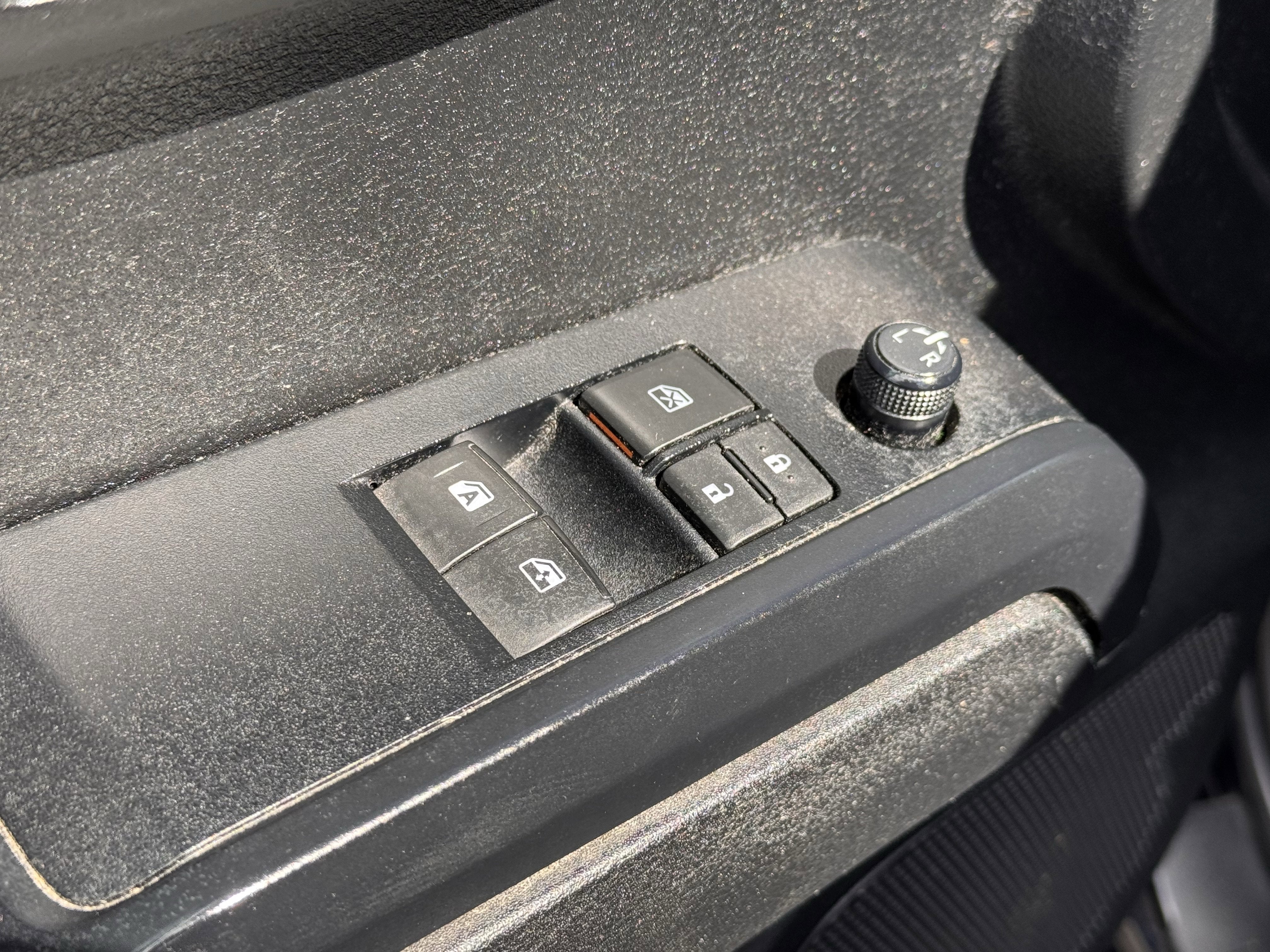 2022 Toyota Tacoma SR V6