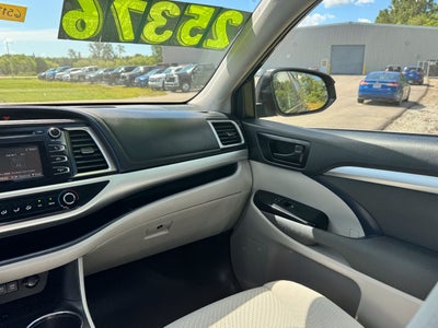 2019 Toyota Highlander LE