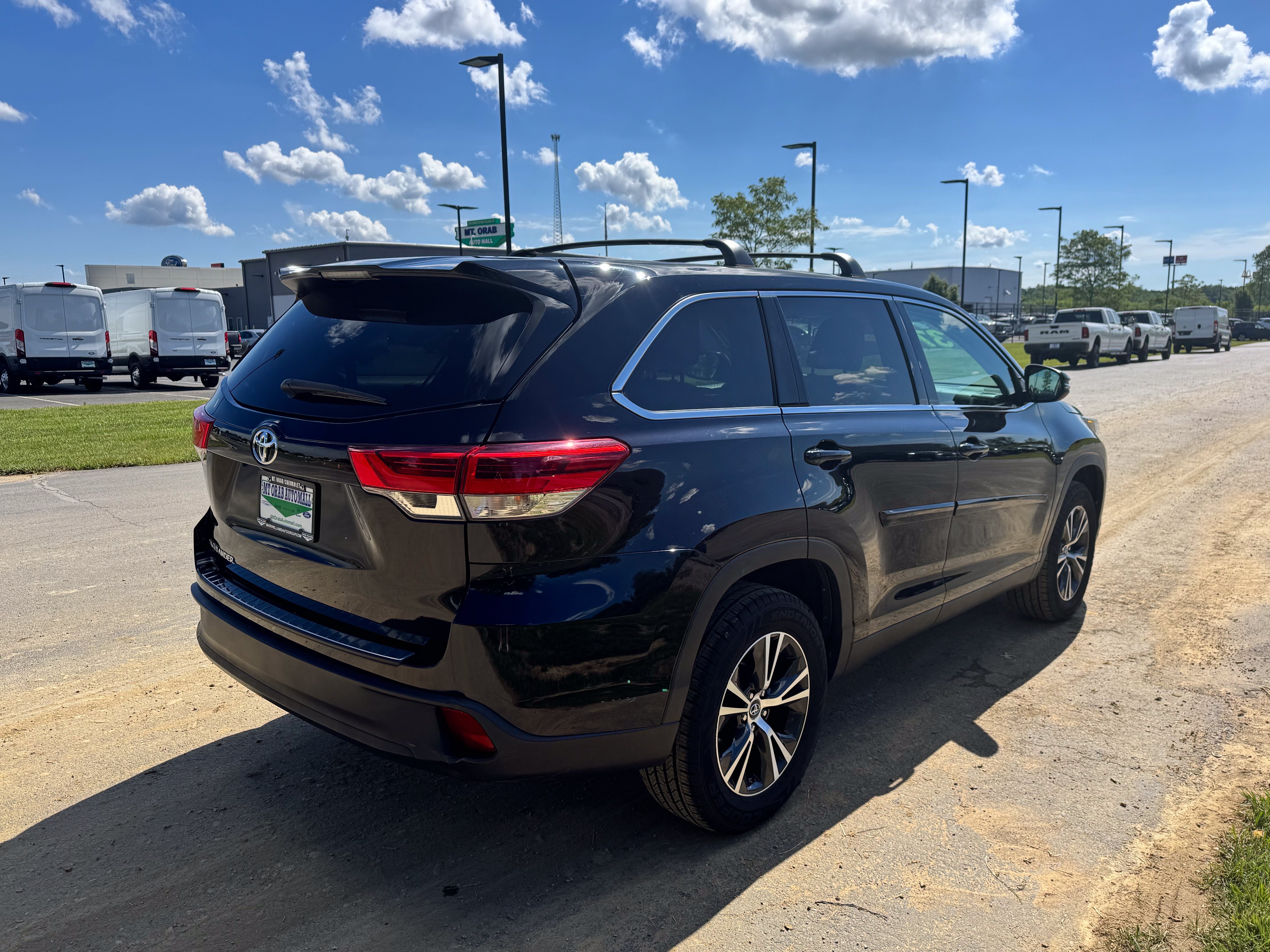 2019 Toyota Highlander LE