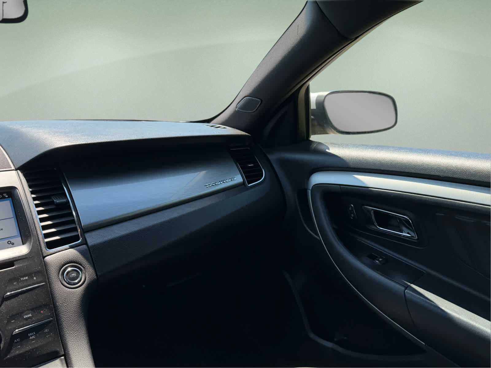 2018 Ford Taurus SEL