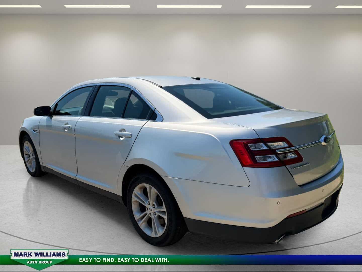 2018 Ford Taurus SEL