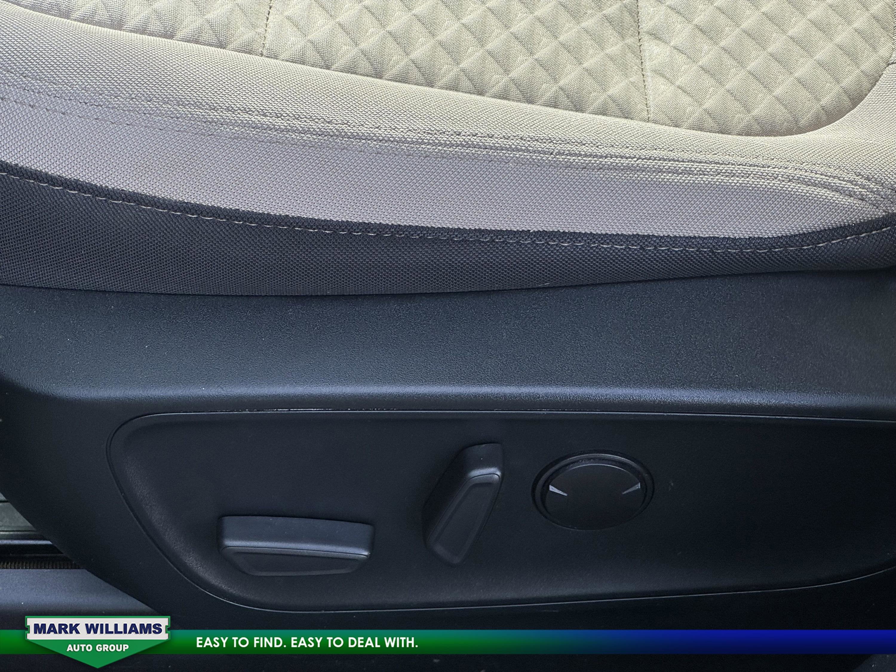 2021 Ford Escape Hybrid SE