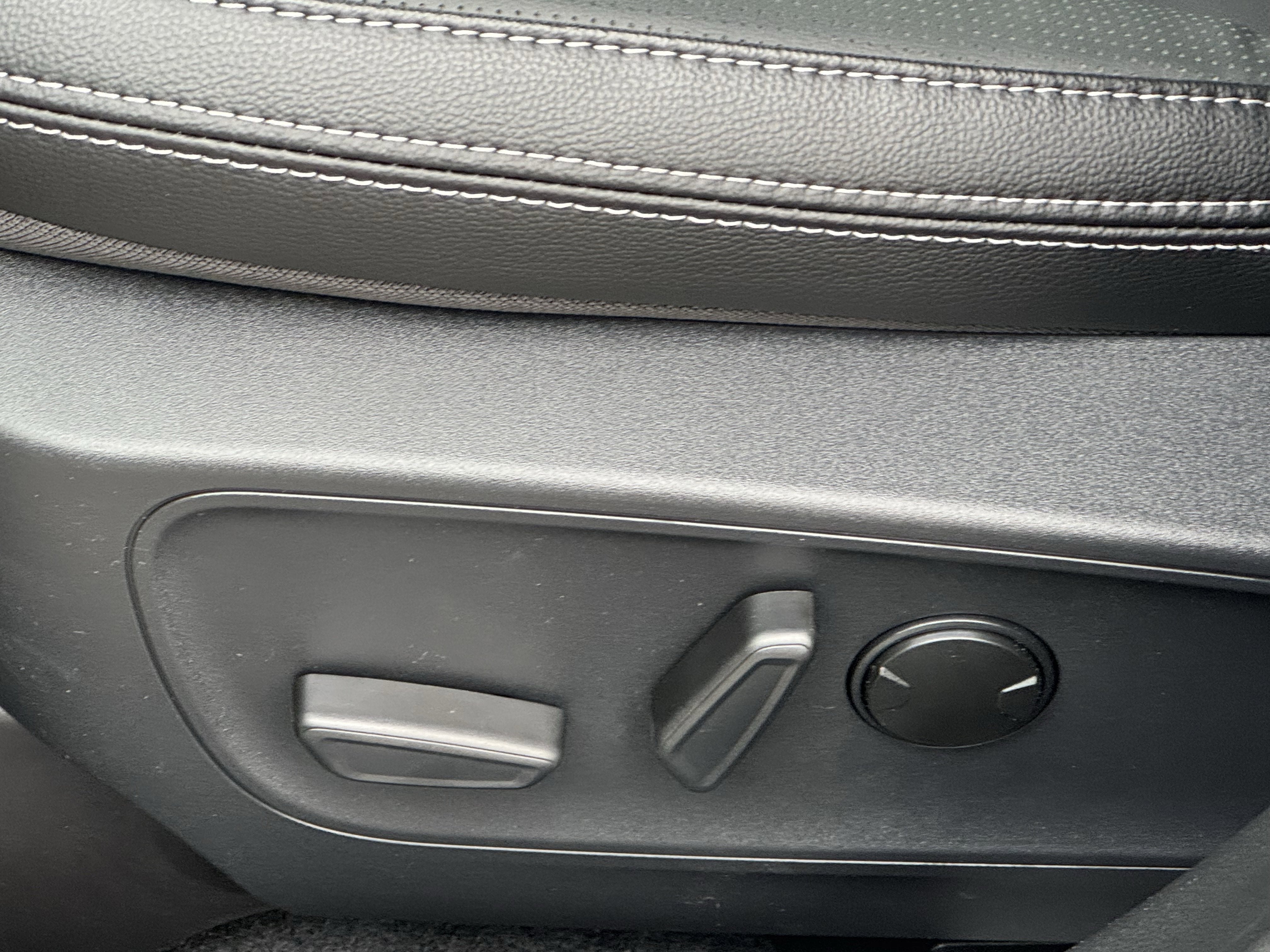 2026 Ford Escape Hybrid Platinum