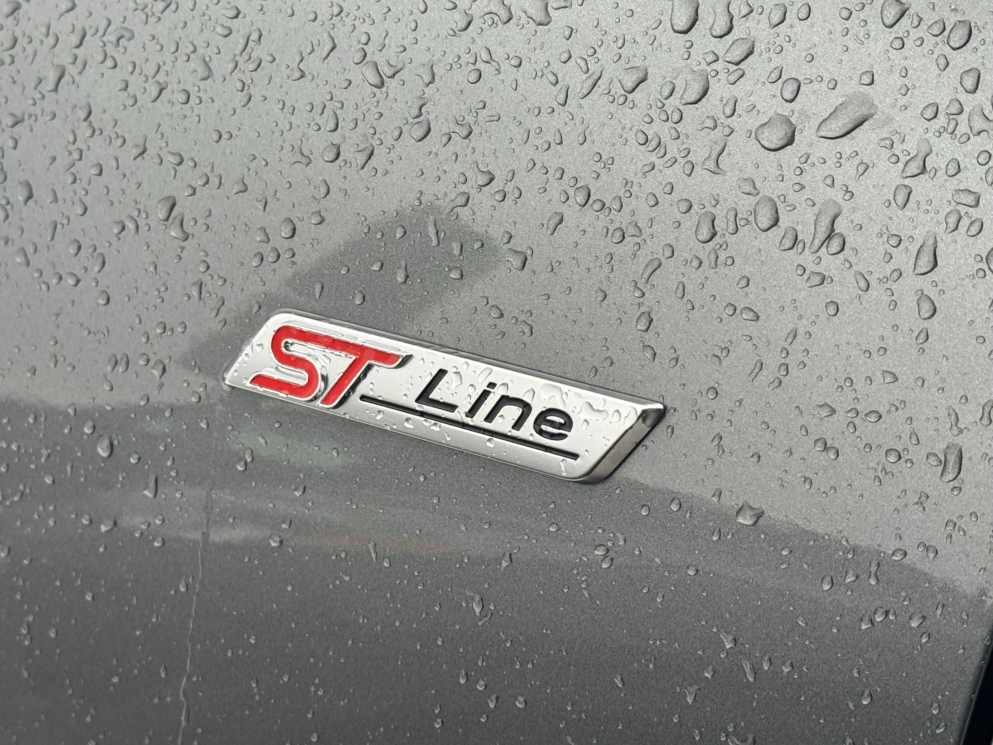 2026 Ford Escape Hybrid ST-Line Select