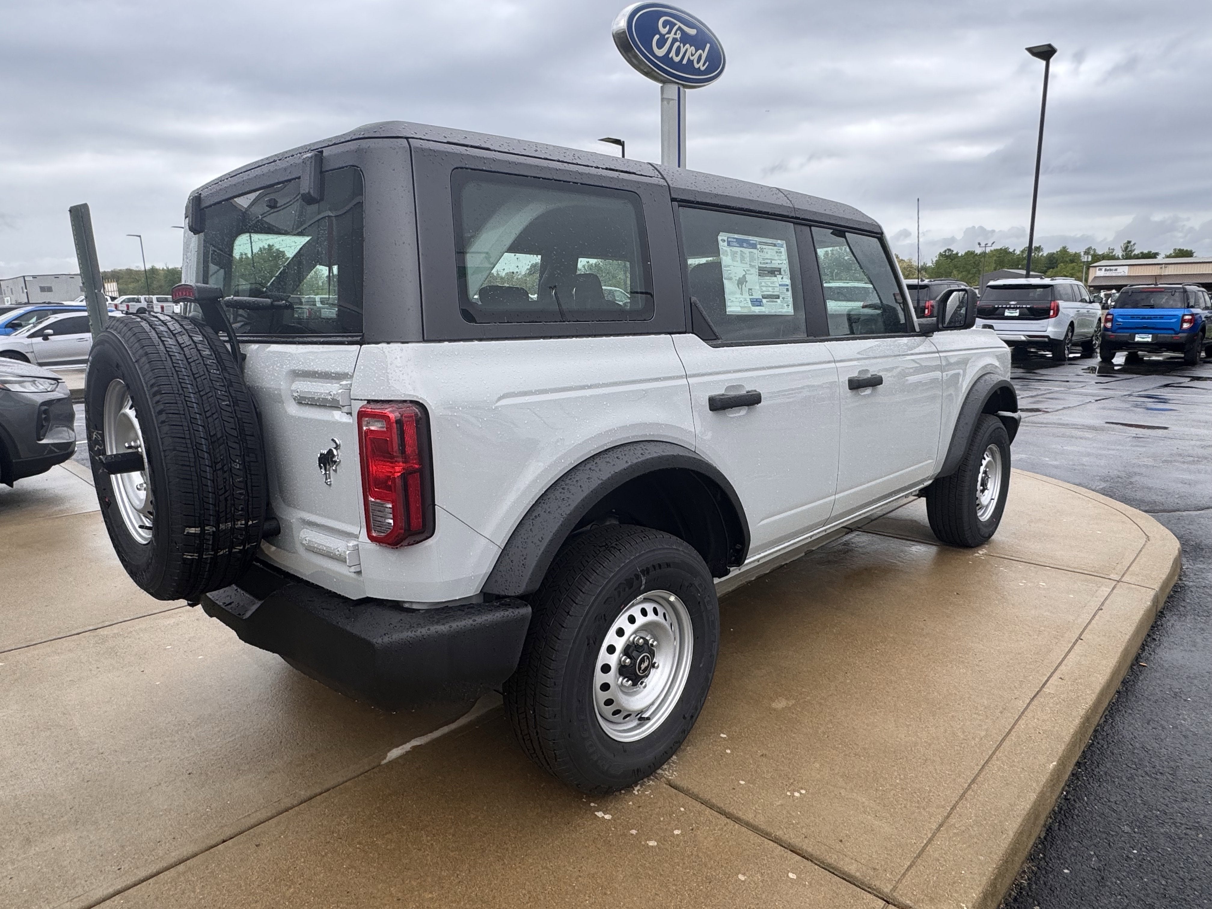 2026 Ford Bronco Base