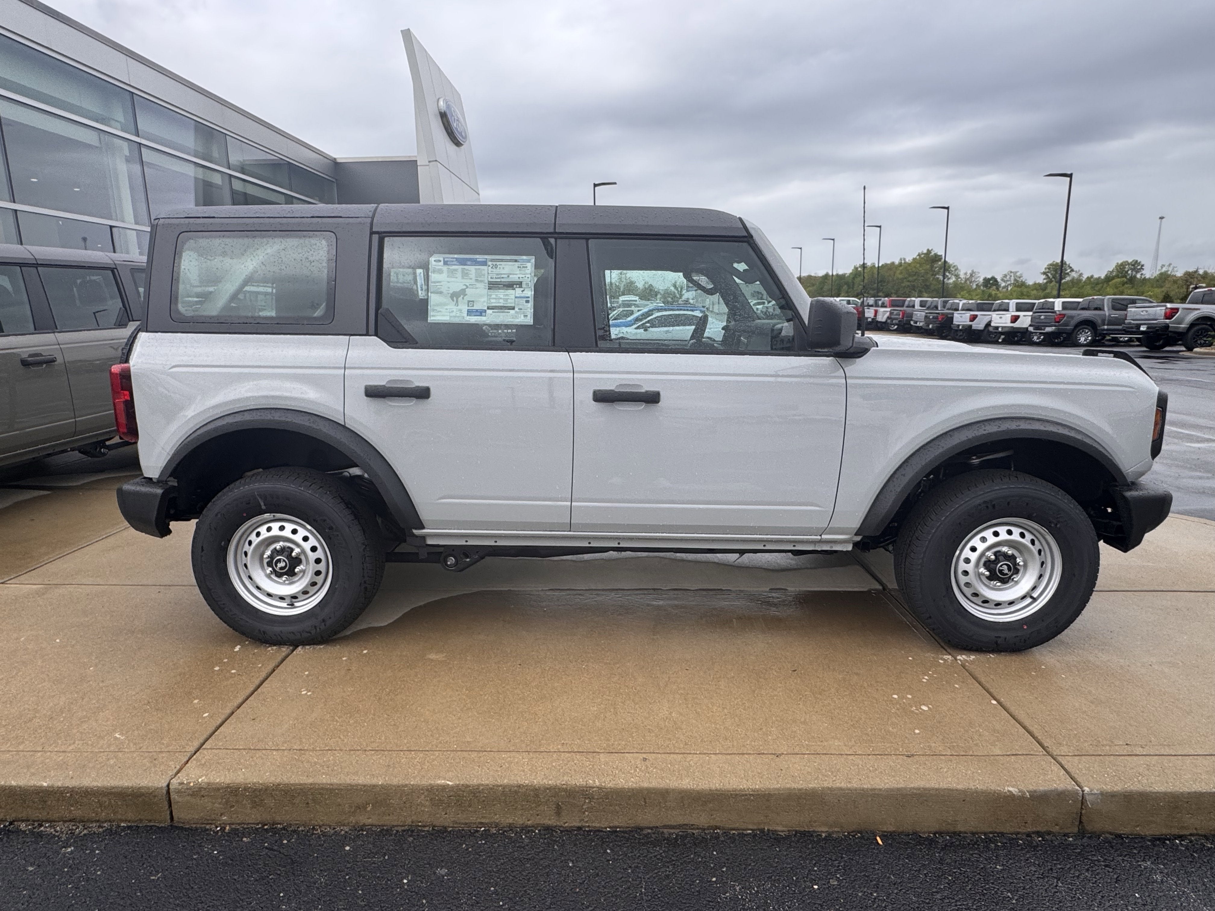 2026 Ford Bronco Base