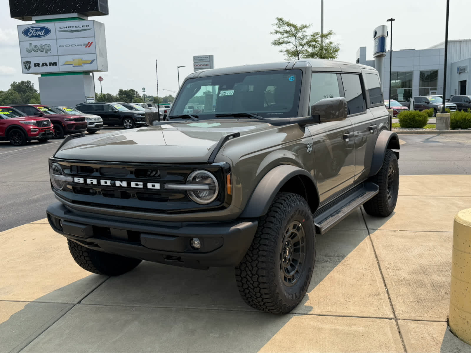 2026 Ford Bronco Outer Banks