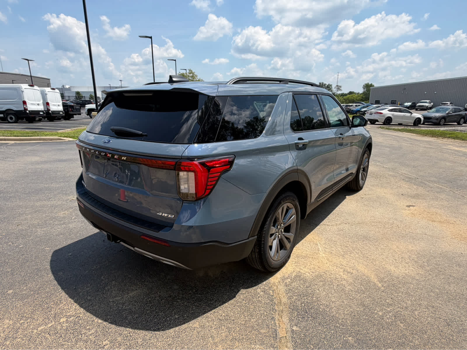2026 Ford Explorer Active w/200A Pkg