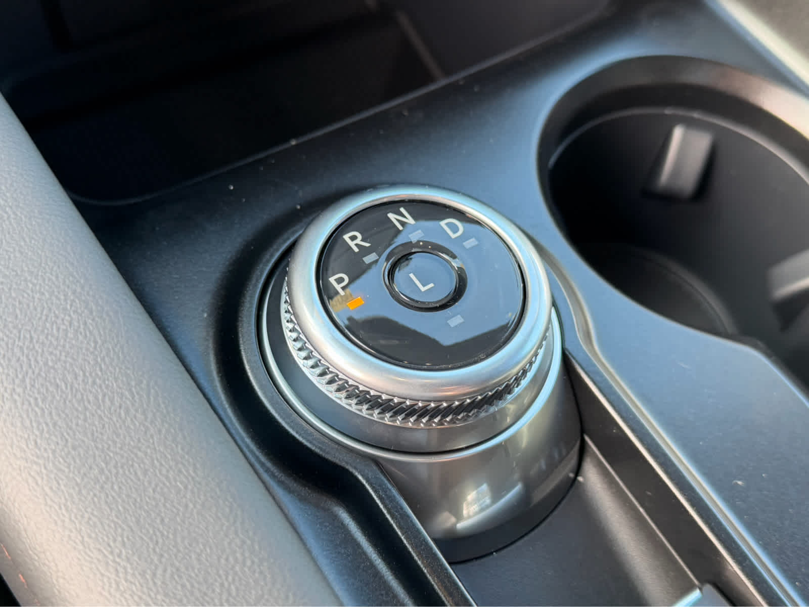 2027 Ford Explorer Active w/200A Pkg
