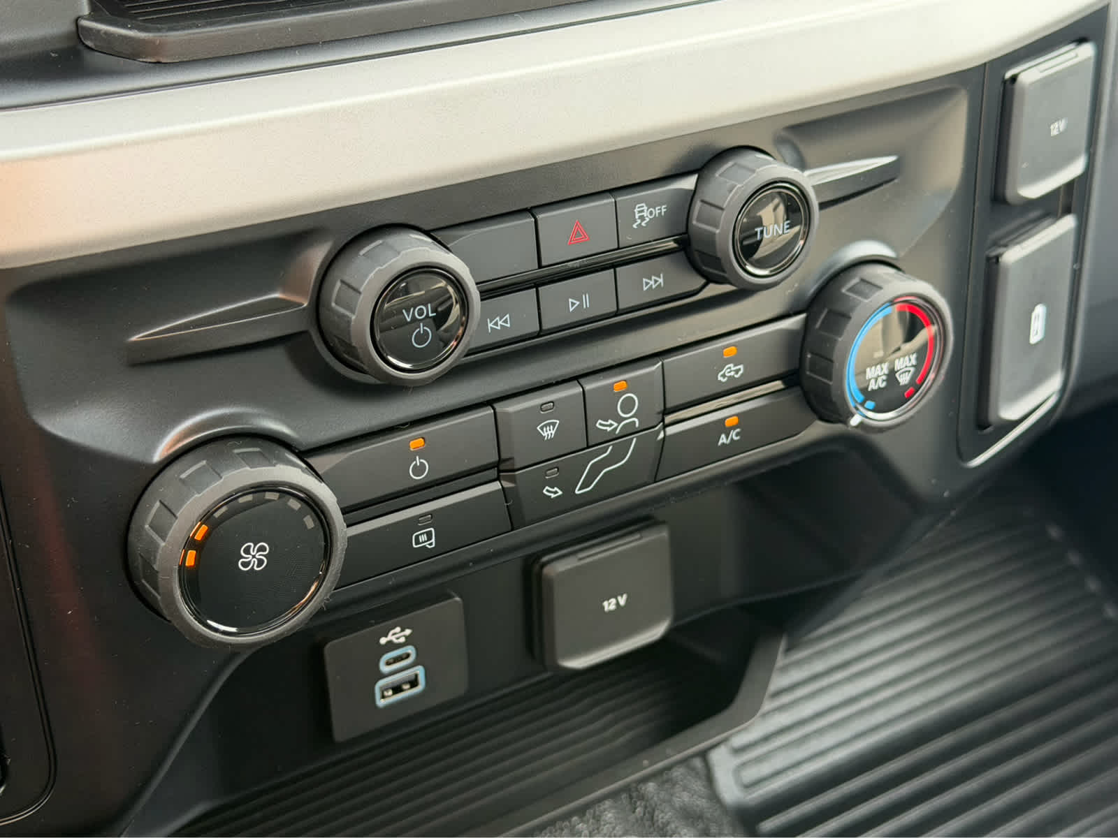 2027 Ford Super Duty F-250 SRW XL