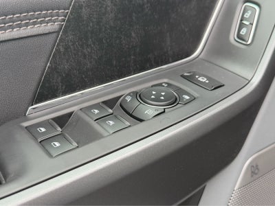 2027 Ford Super Duty F-250 SRW XLT