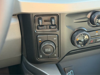 2027 Ford Super Duty F-250 SRW XLT