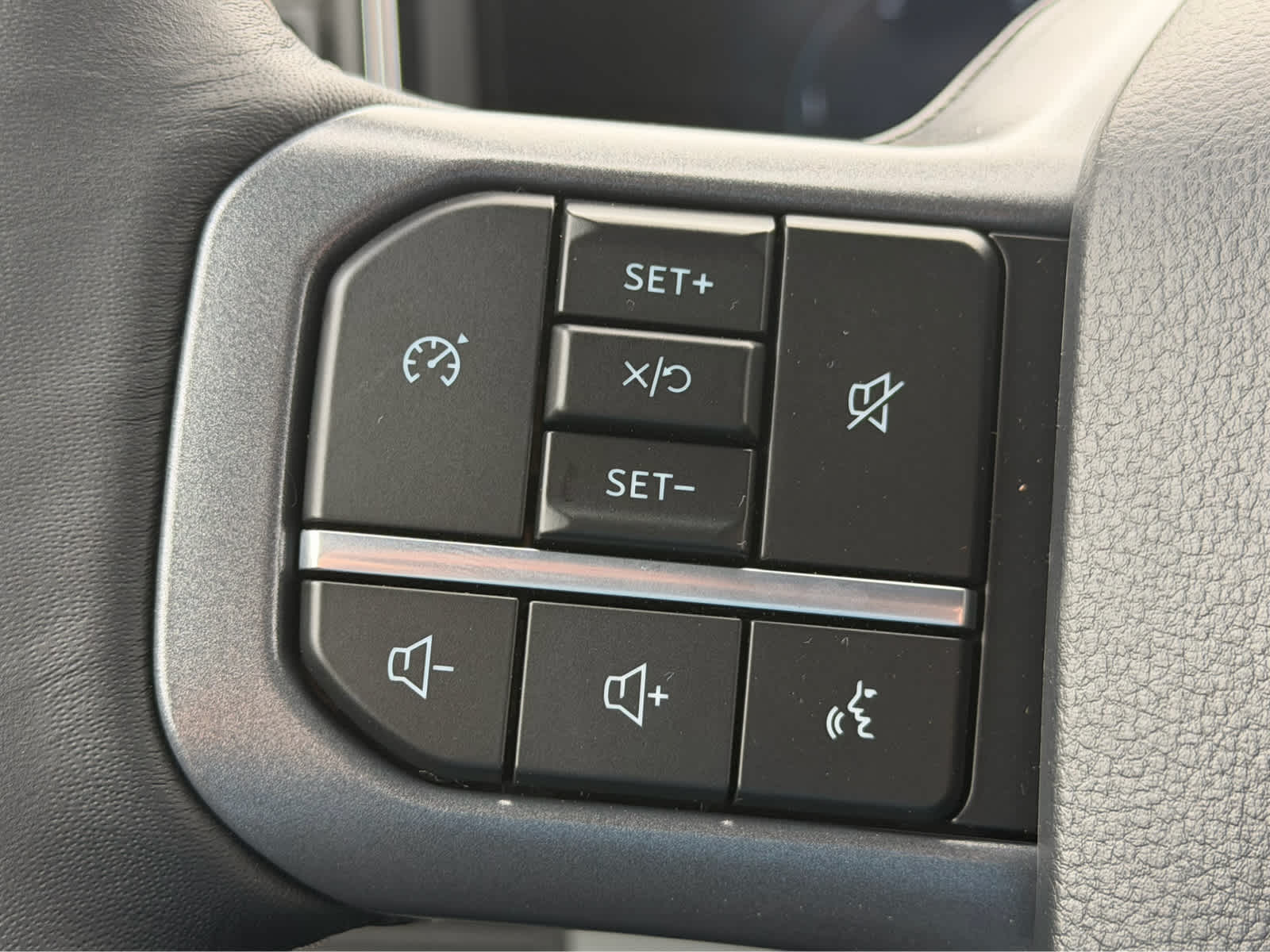 2027 Ford Super Duty F-250 SRW XLT