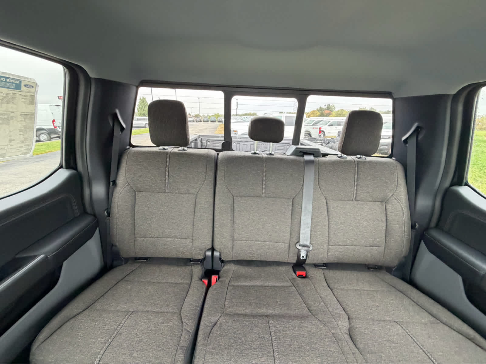 2027 Ford Super Duty F-250 SRW XLT