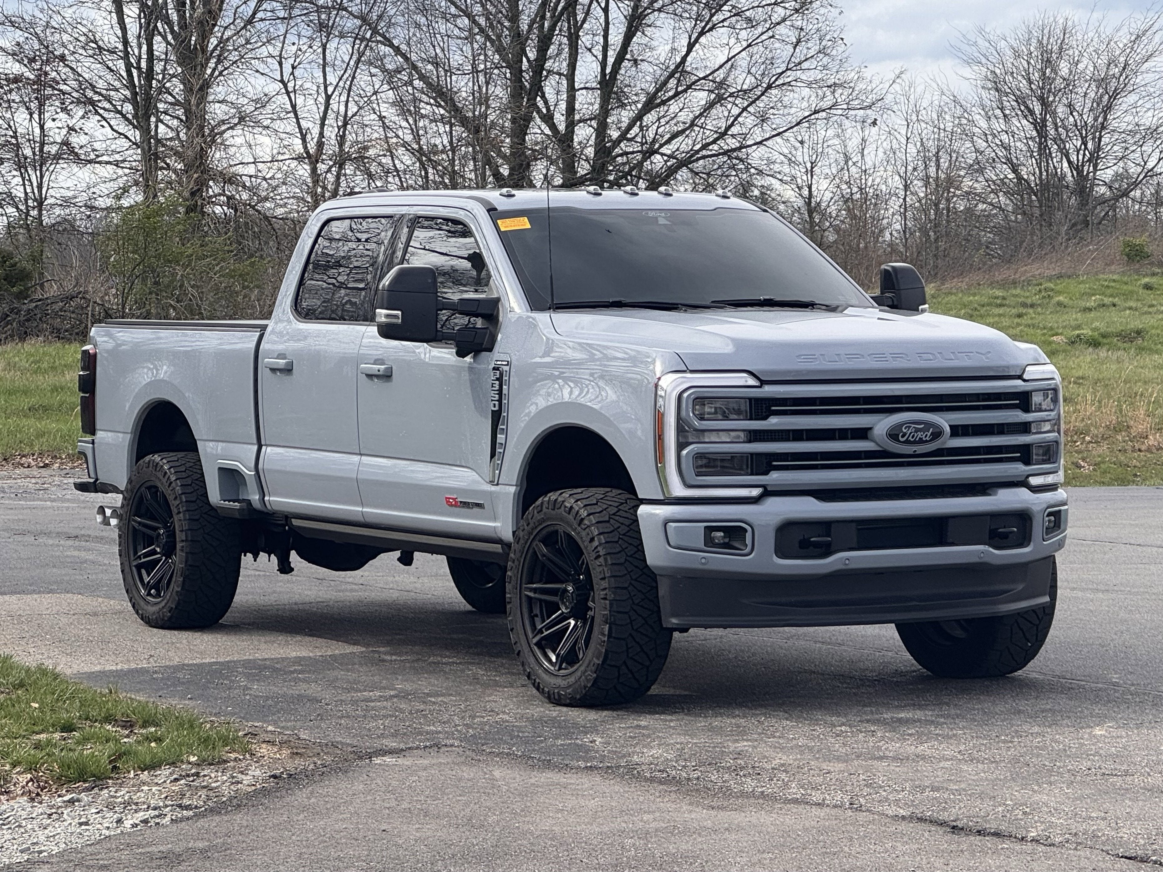 2025 Ford F-350SD Platinum