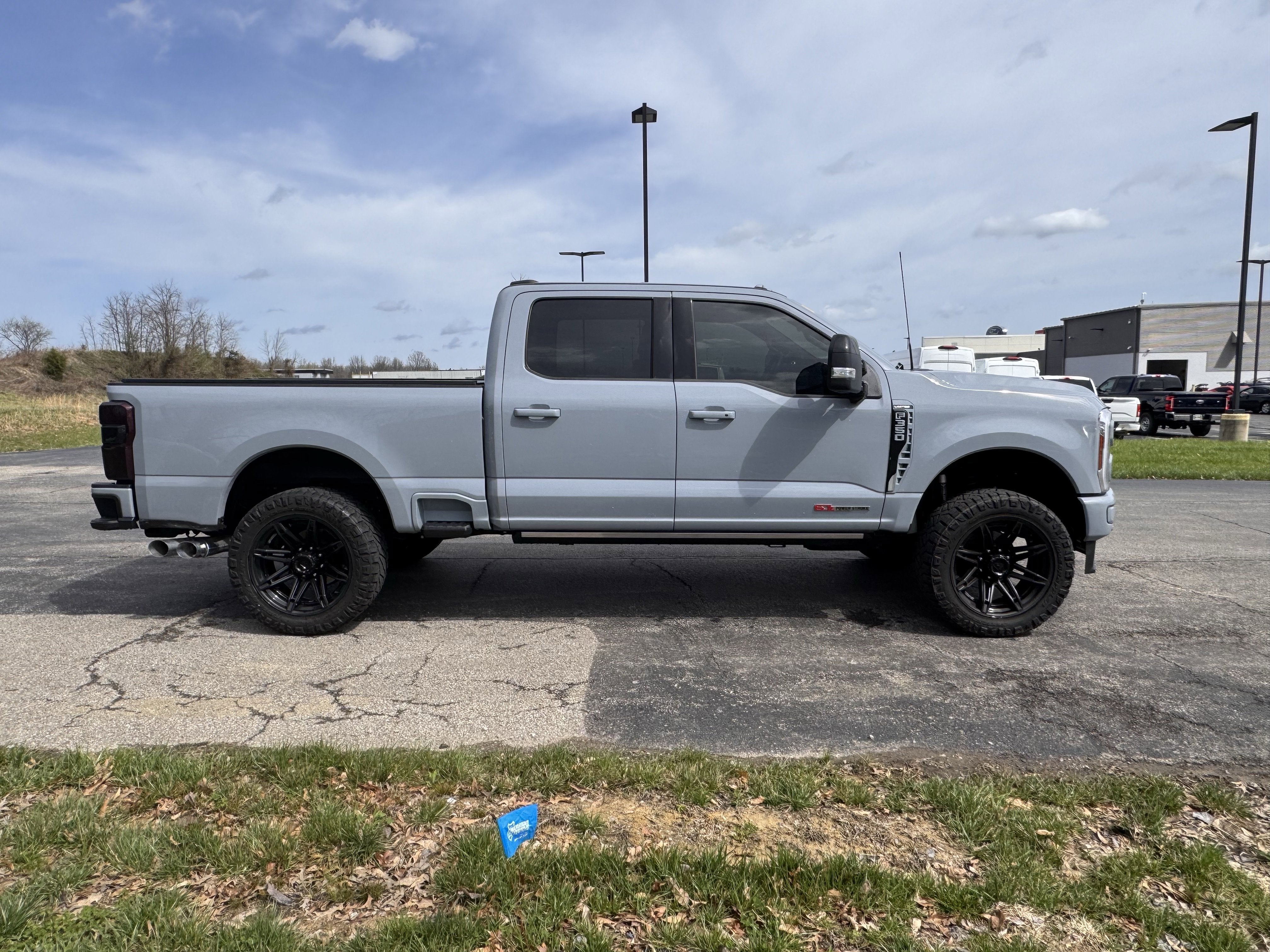 2025 Ford F-350SD Platinum