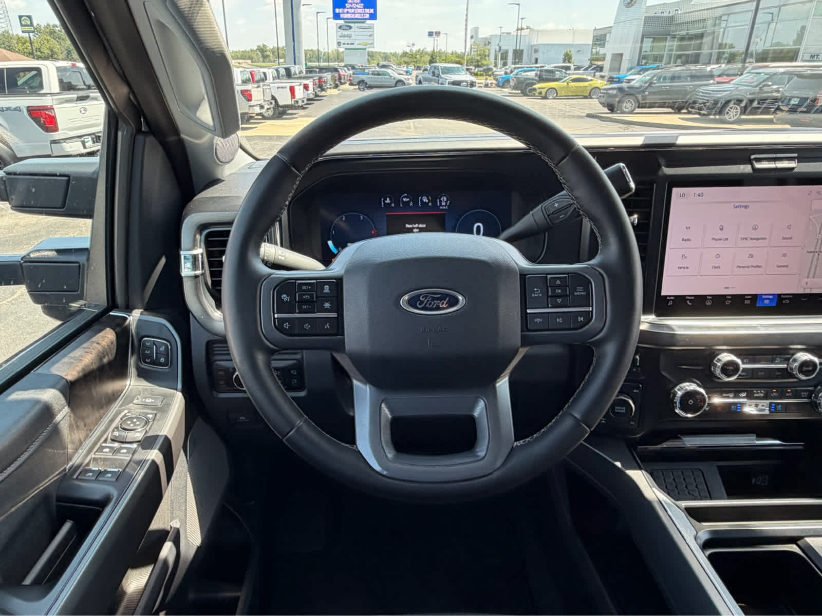 2025 Ford Super Duty F-350 SRW Pickup LARIAT
