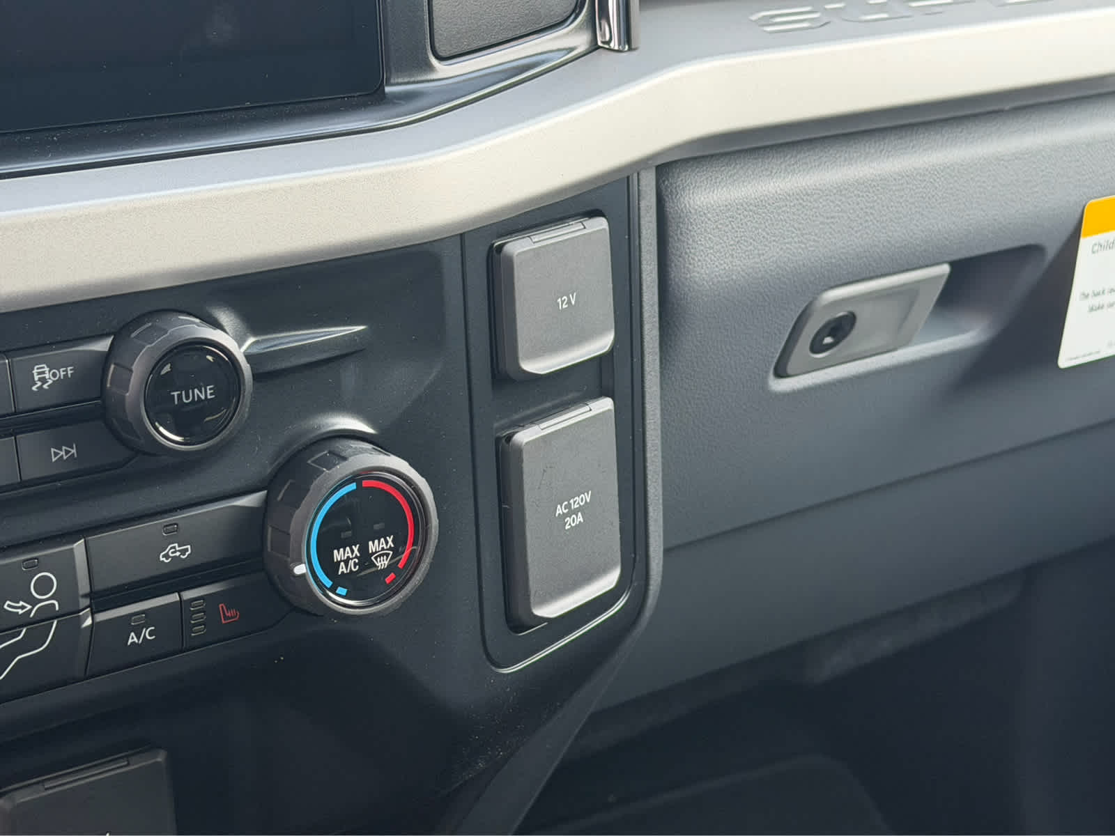 2026 Ford Super Duty F-350 DRW XLT