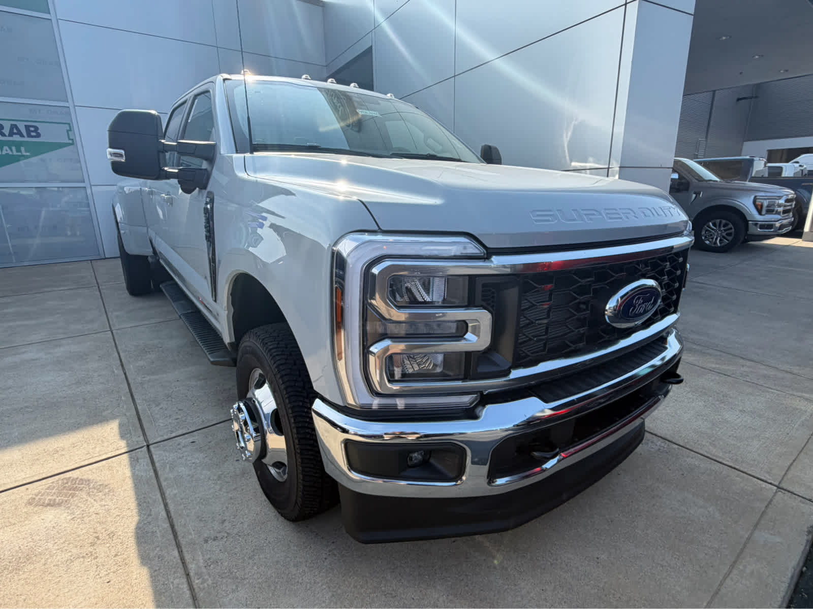 2026 Ford Super Duty F-350 DRW XLT