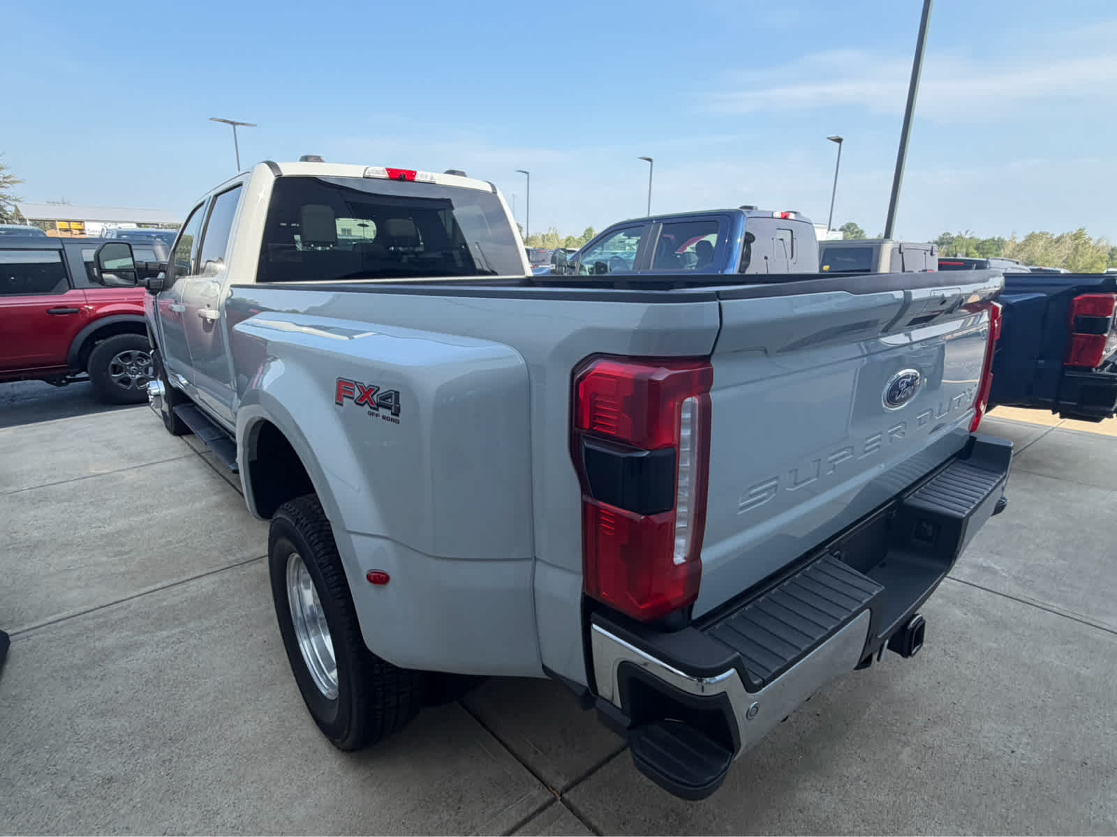 2026 Ford Super Duty F-350 DRW XLT
