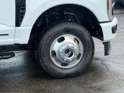 2027 Ford Super Duty F-350 DRW XL