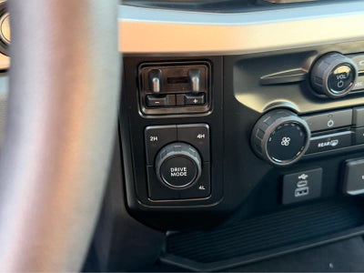 2027 Ford Super Duty F-350 DRW XL