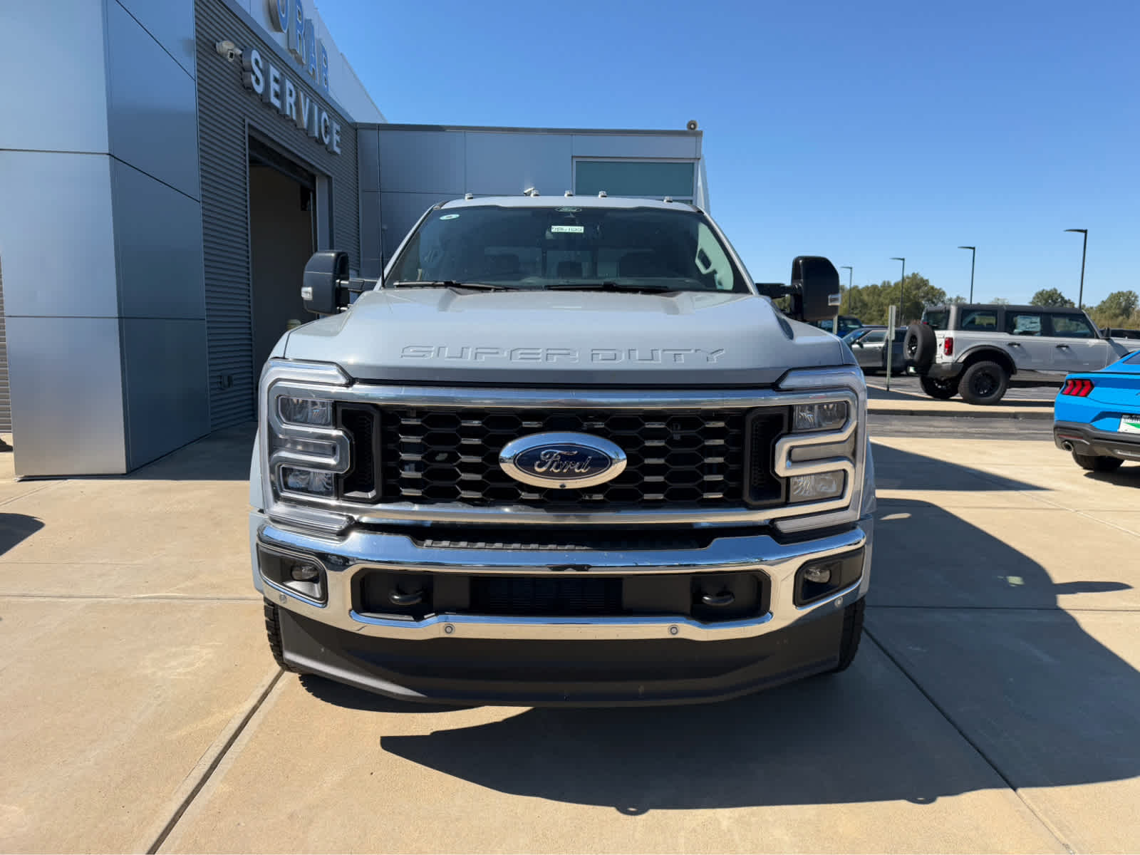 2026 Ford Super Duty F-450 DRW LARIAT