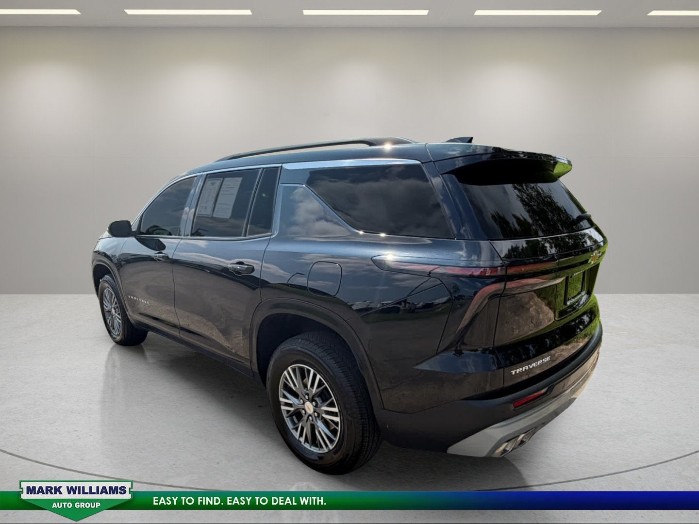 2026 Chevrolet Traverse FWD LT