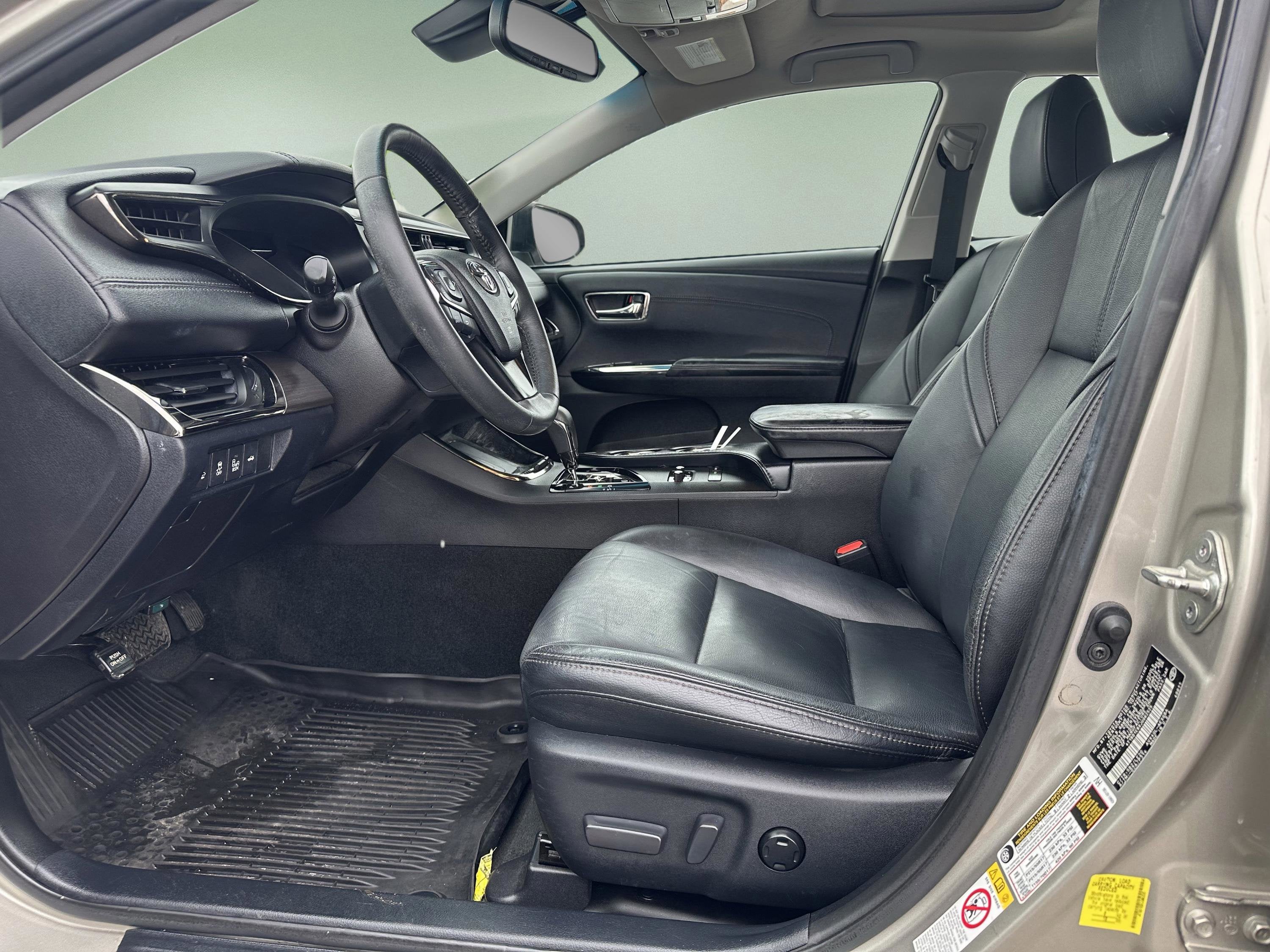 2018 Toyota Avalon Hybrid XLE Premium