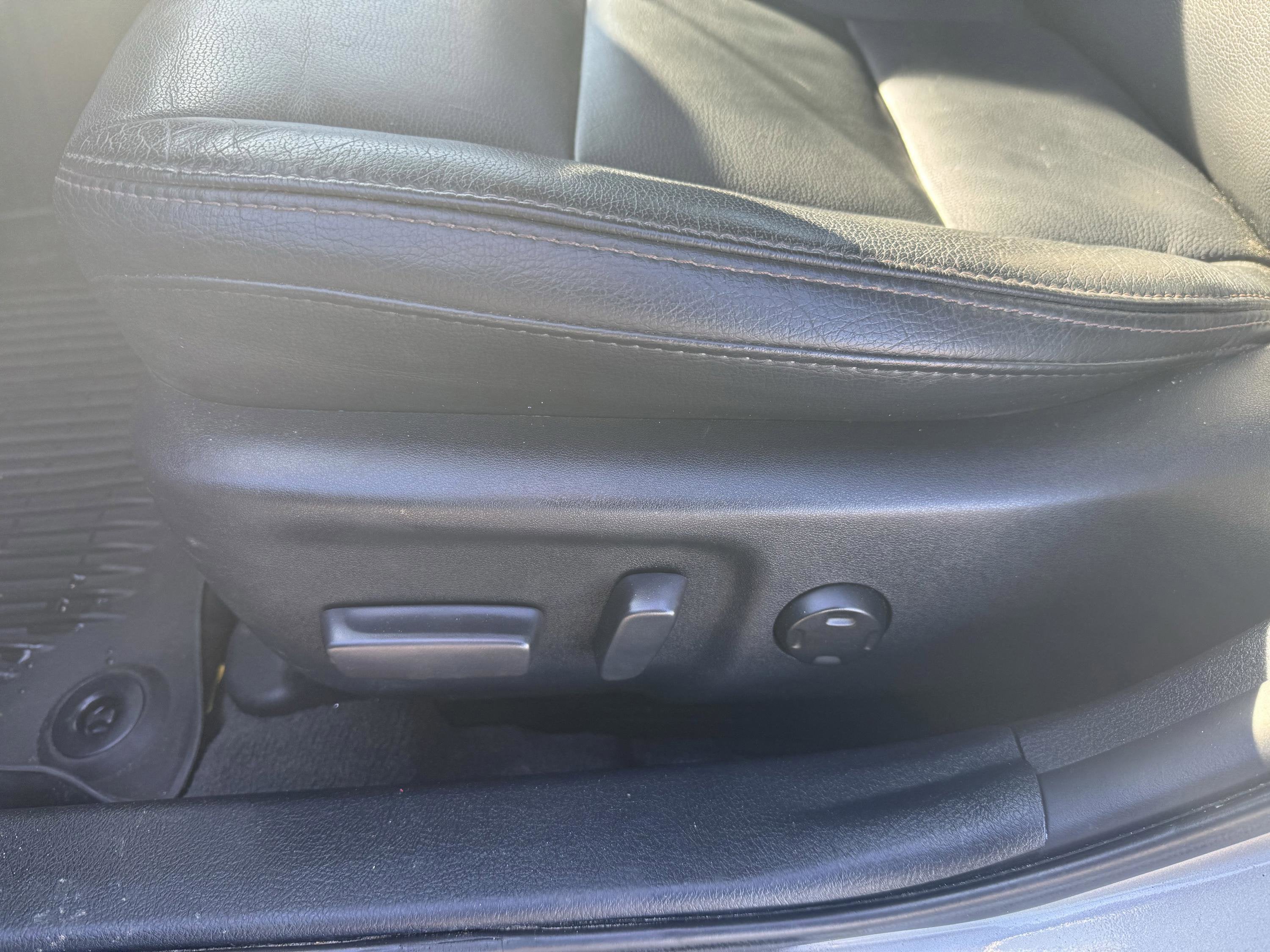 2018 Toyota Avalon Hybrid XLE Premium