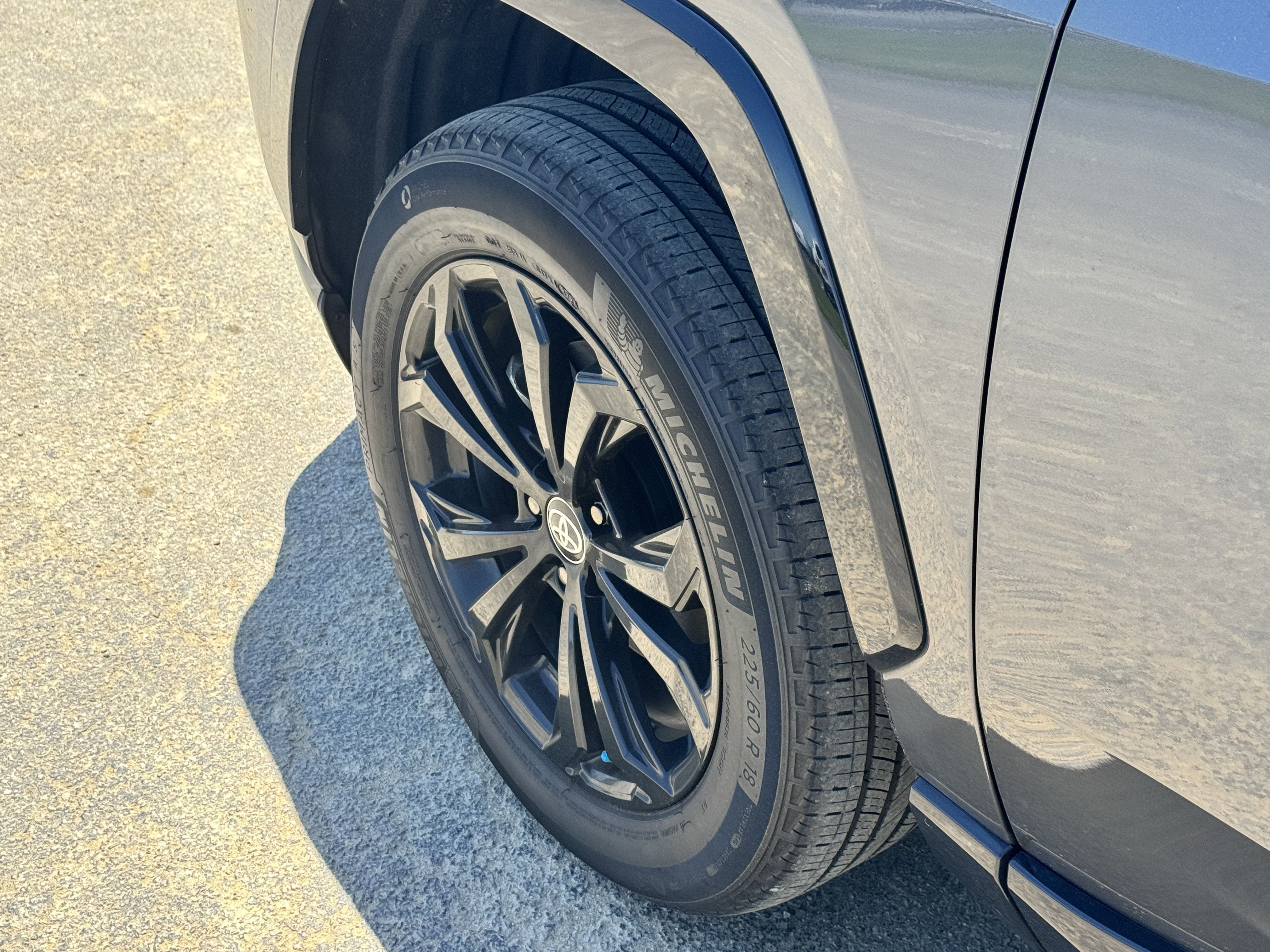 2023 Toyota RAV4 Hybrid SE