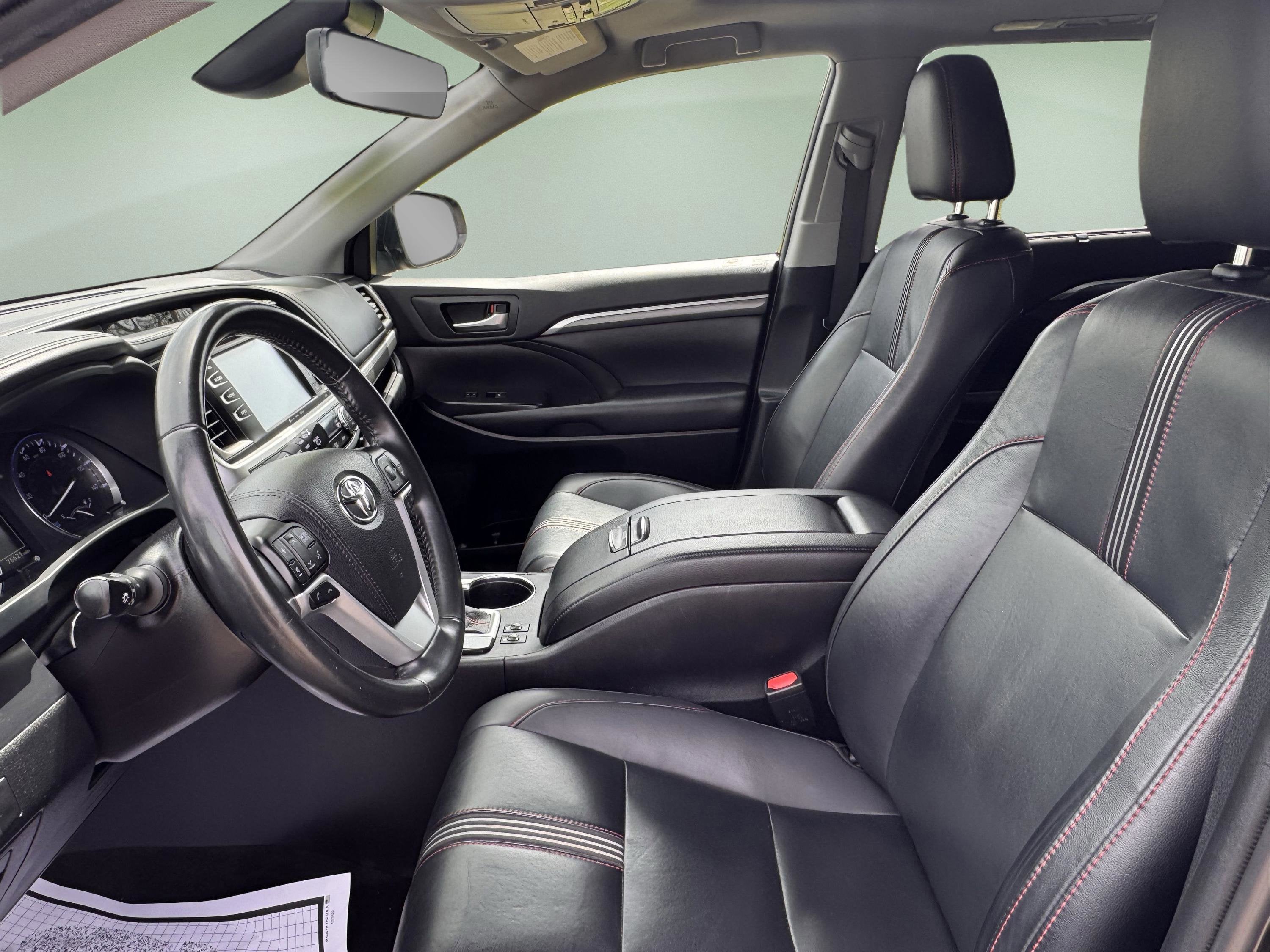 2019 Toyota Highlander SE