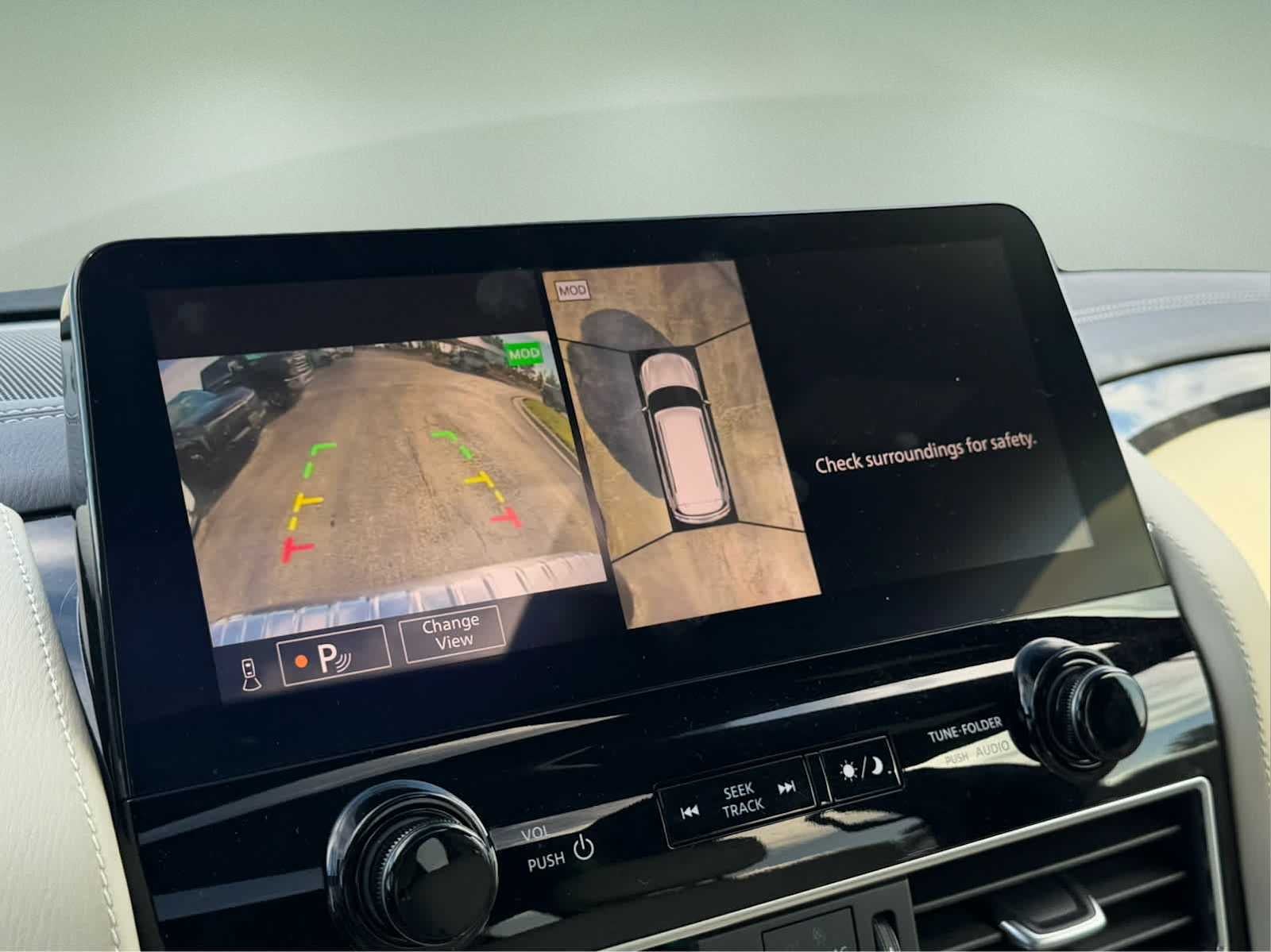 2024 INFINITI QX80 SENSORY