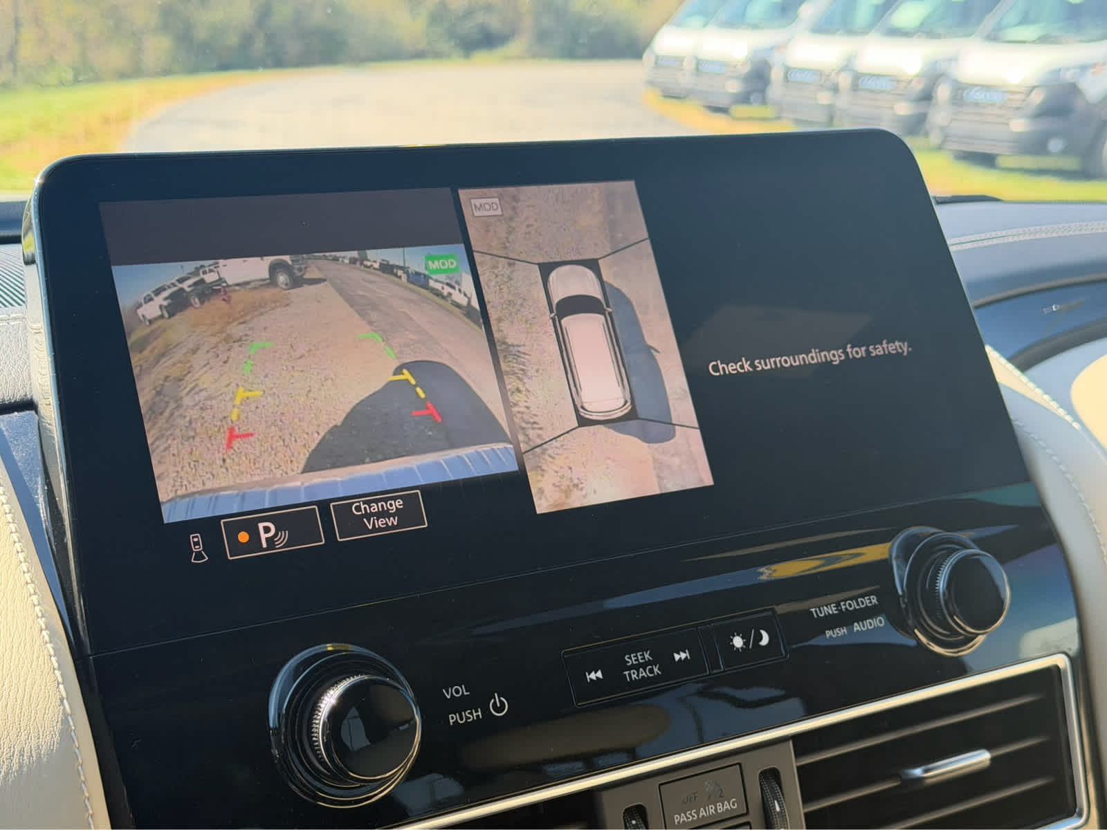 2024 INFINITI QX80 SENSORY