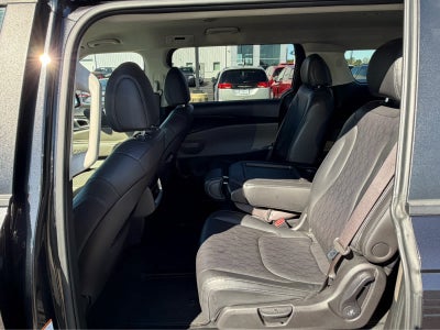 2025 Kia Carnival LXS