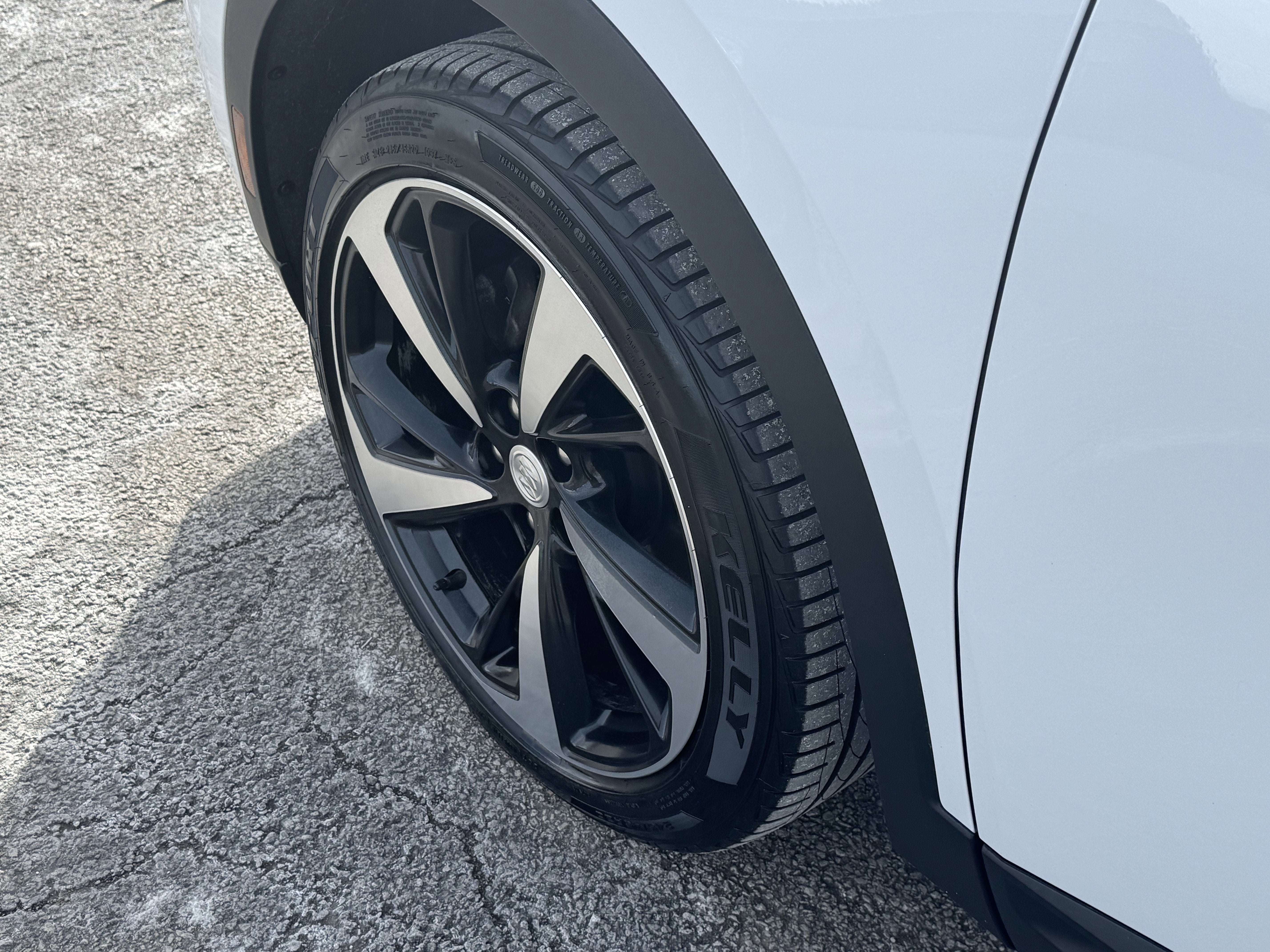 2021 Buick Envision Essence