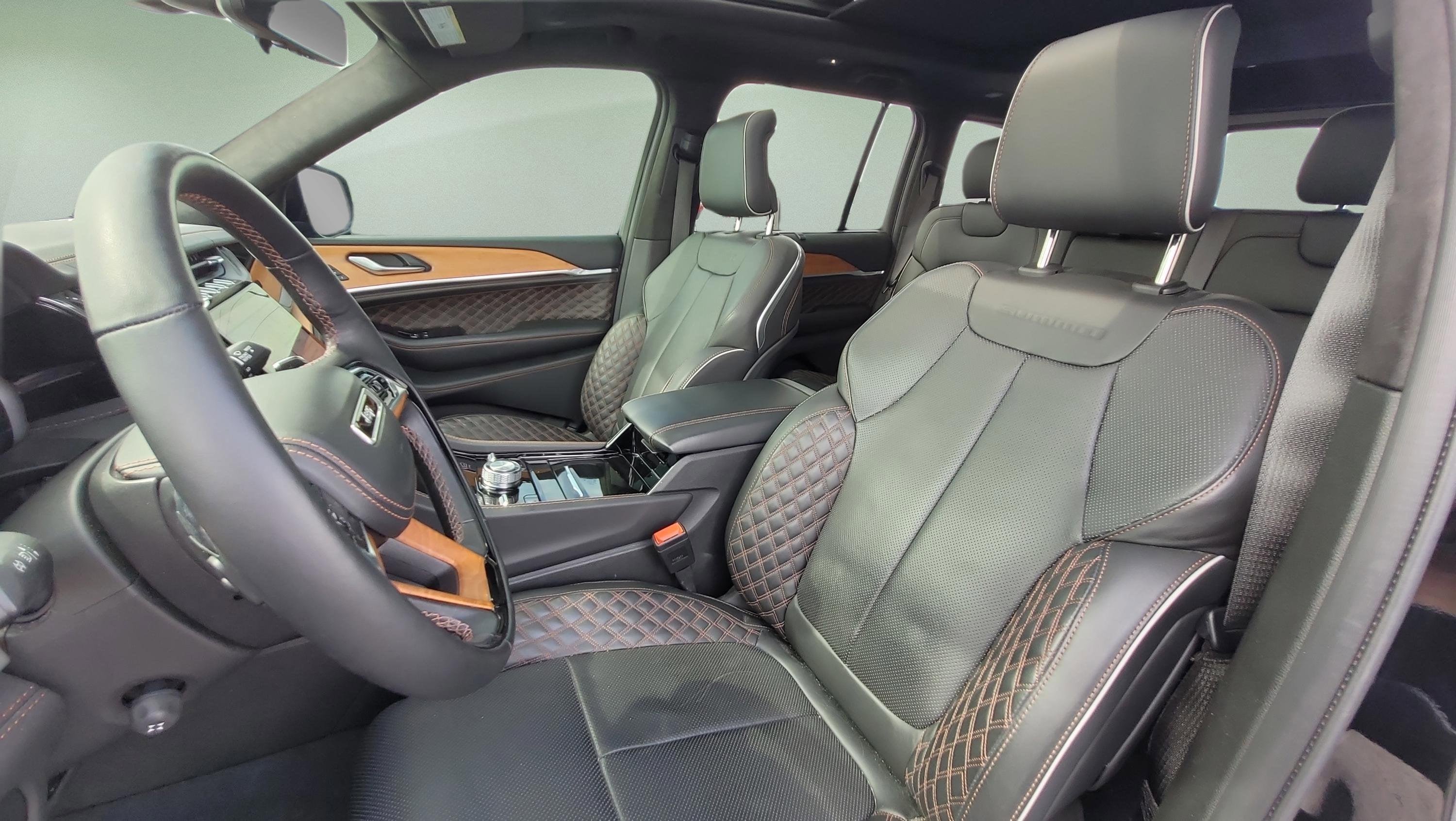 2023 Jeep Grand Cherokee Summit Reserve