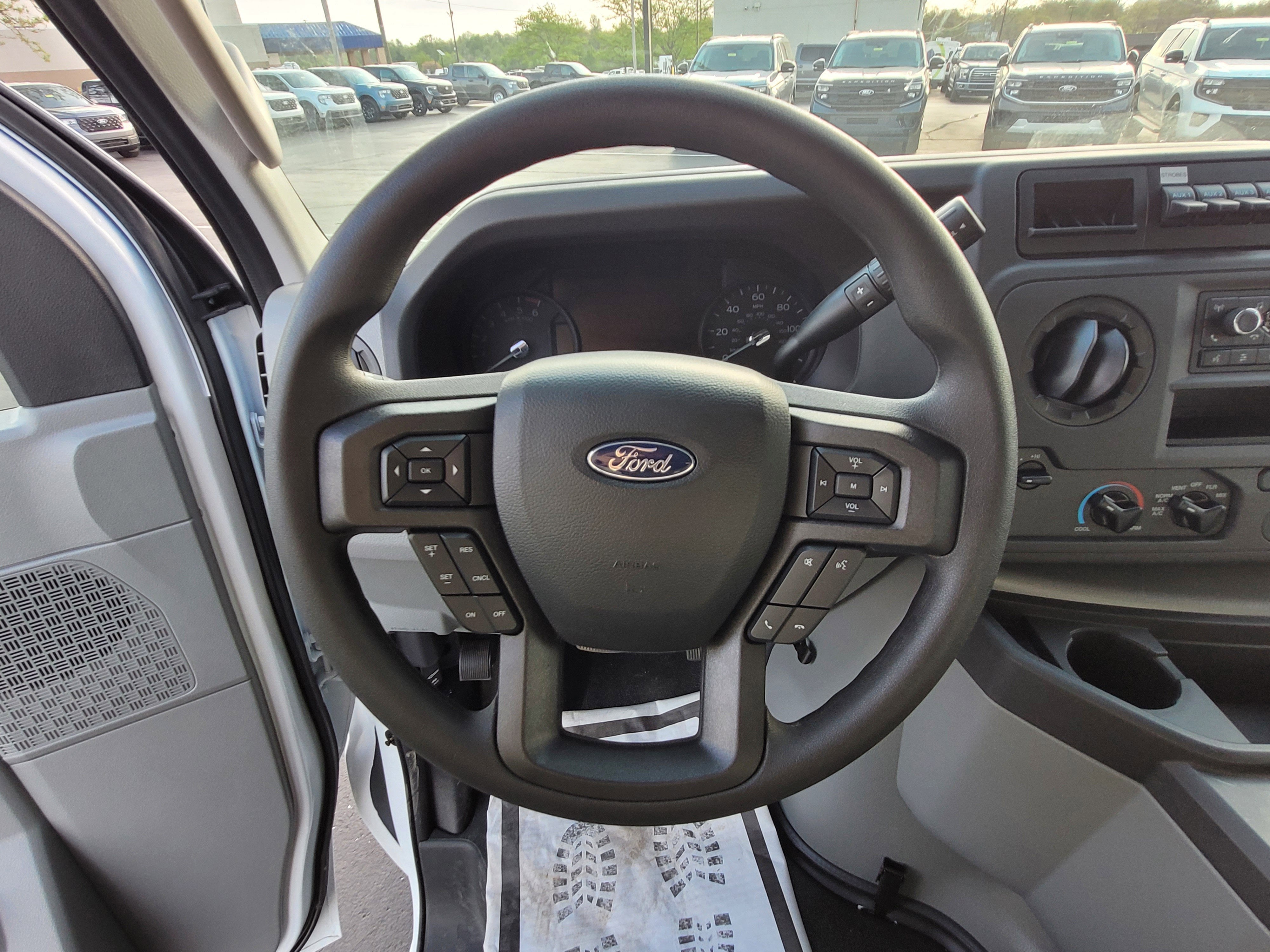 2026 Ford E-350SD Base Cutaway