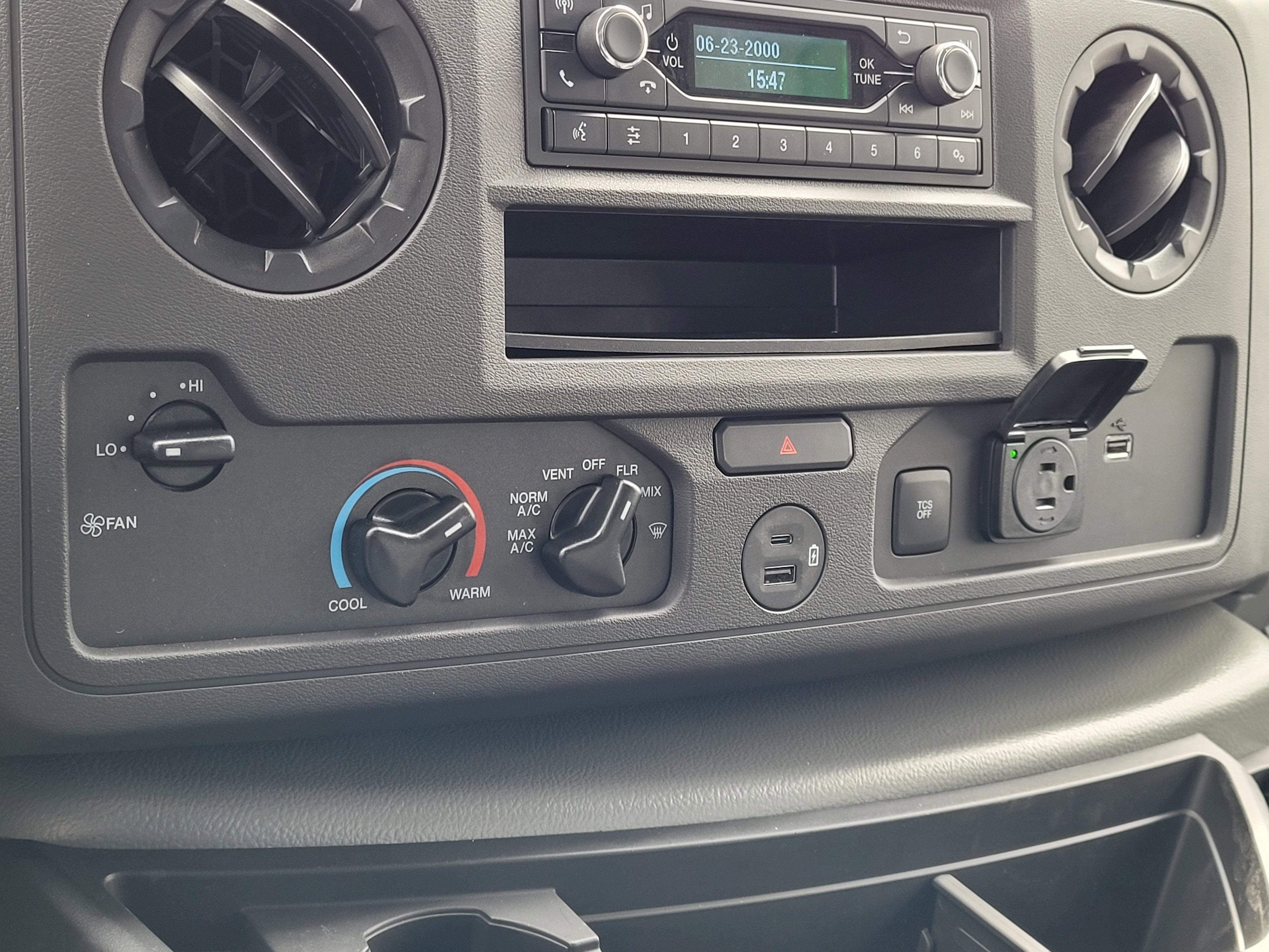 2026 Ford E-350SD Base Cutaway