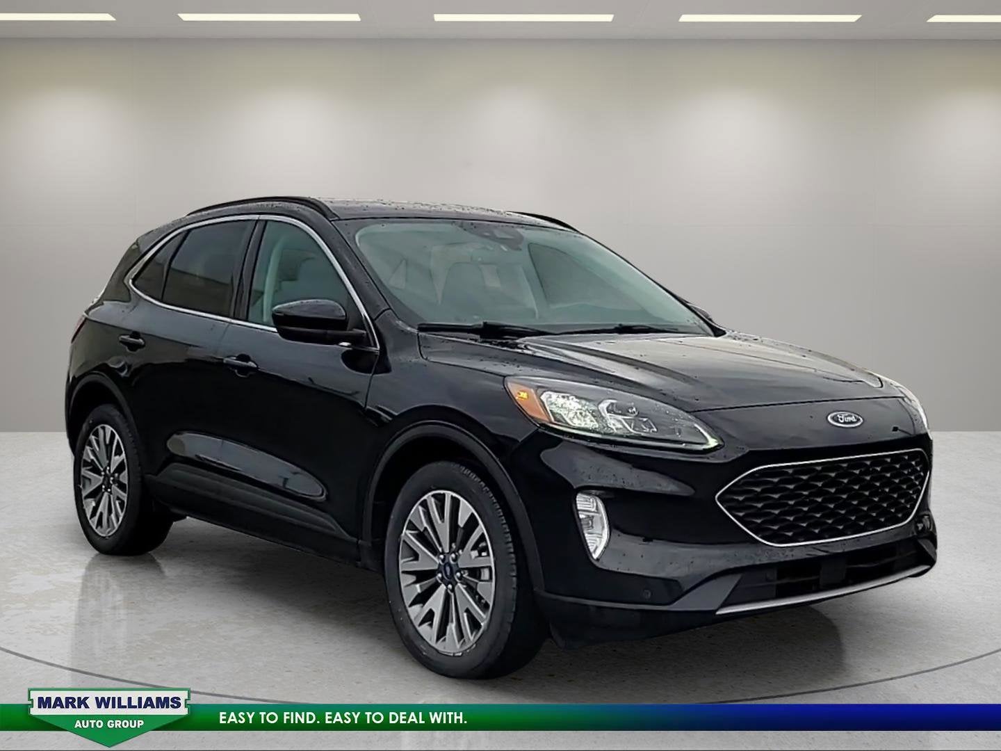 2022 Ford Escape Hybrid Titanium