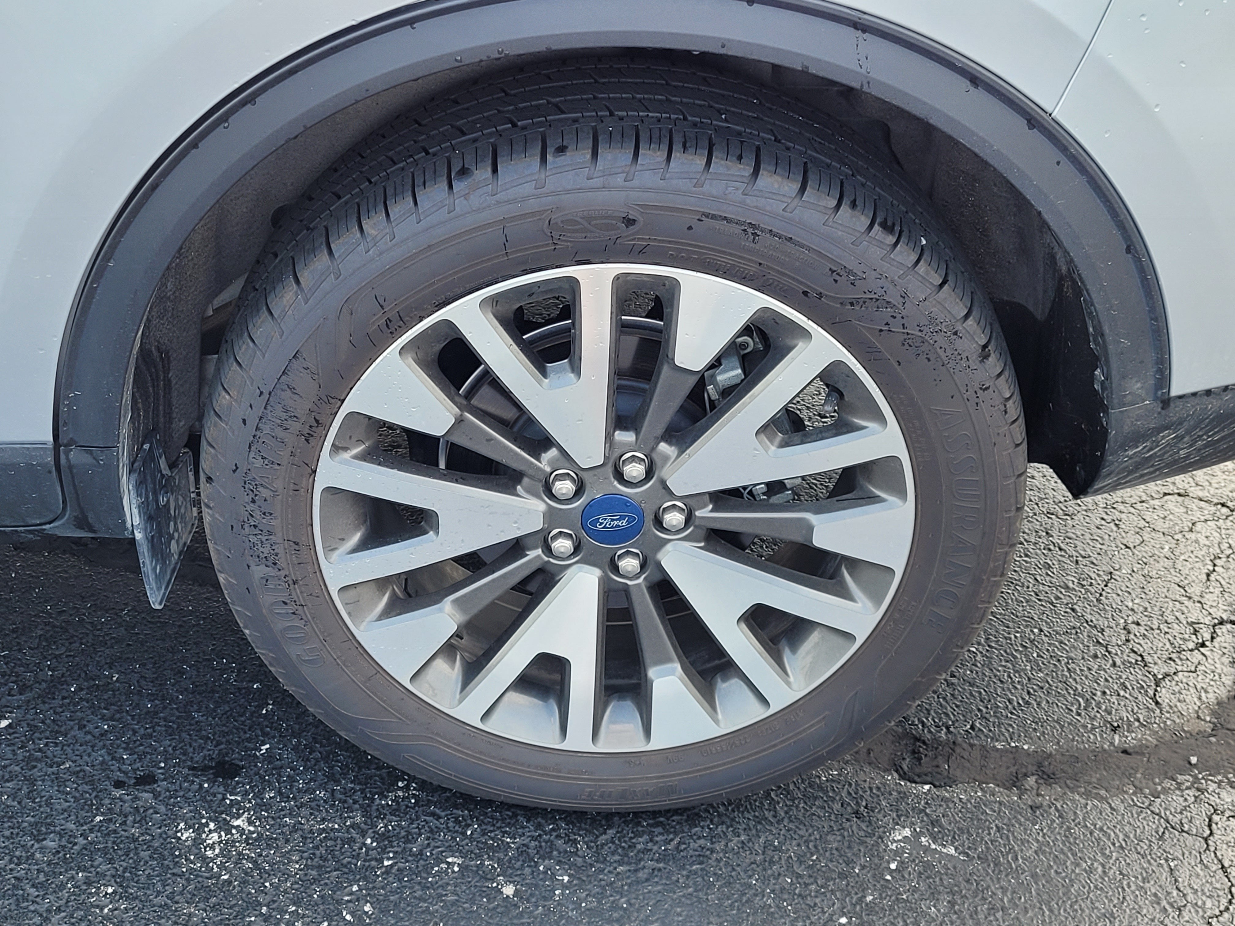 2020 Ford Escape Titanium