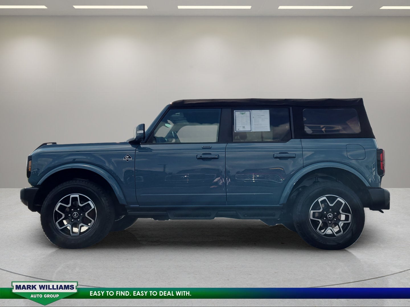 2022 Ford Bronco Outer Banks