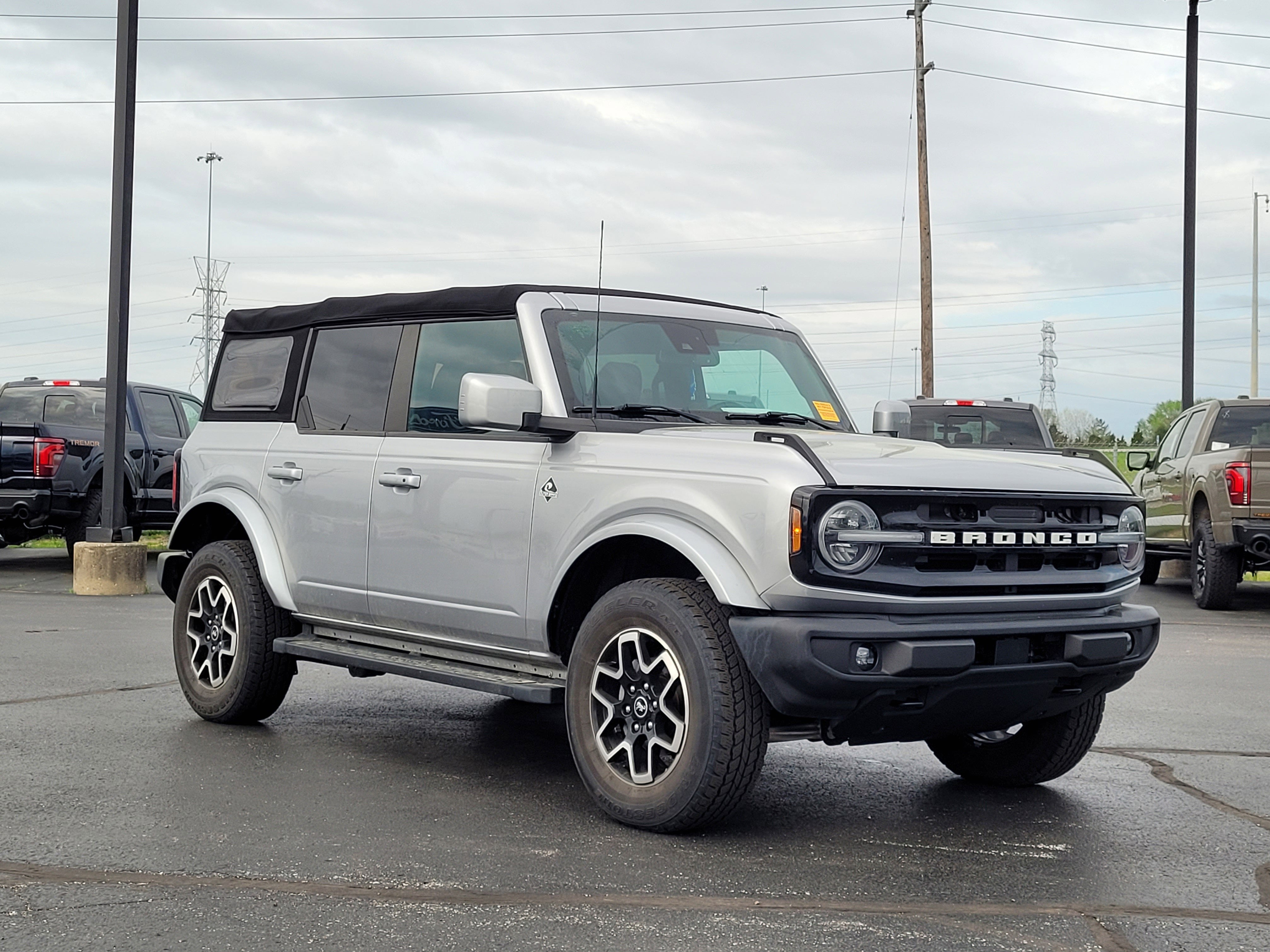 2023 Ford Bronco Outer Banks