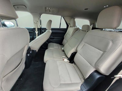 2021 Ford Explorer Base